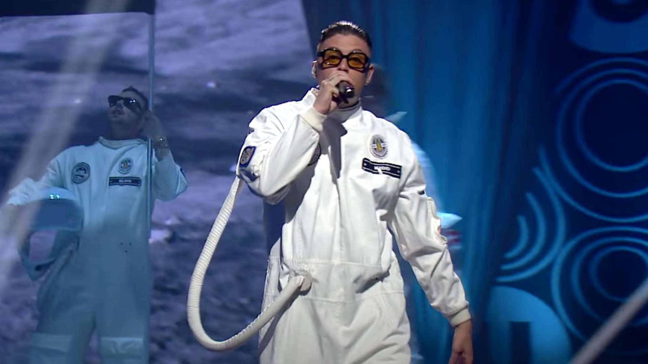 Se Kidd, TopGunn, Klumben og Eloq optræde i fuldt astronaut-kostume til Zulu Awards