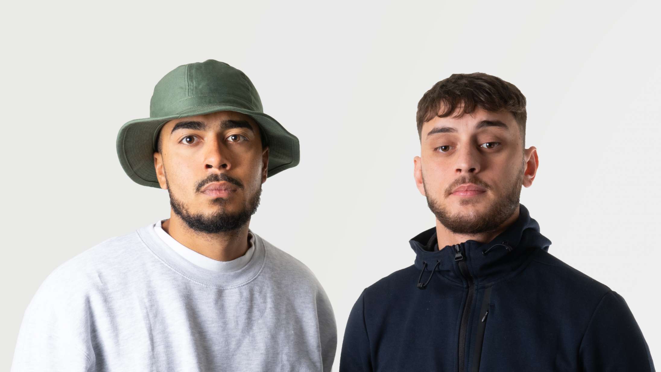 Artigeardit og Kesi leverer deres bud på årets sommerhit – hør ‘Er her’