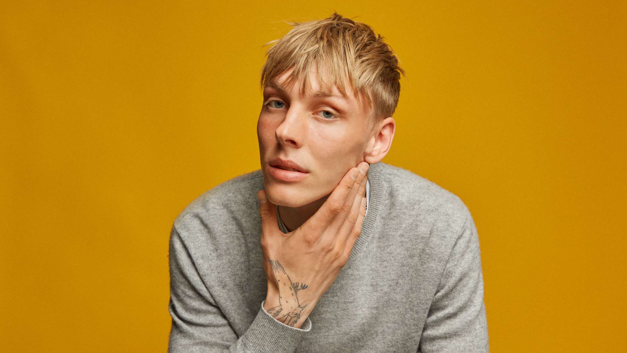 ‘Vågen’: Olivver er et godt bud på en dansk rapstjerne, der kan noget lidt andet end alle de andre