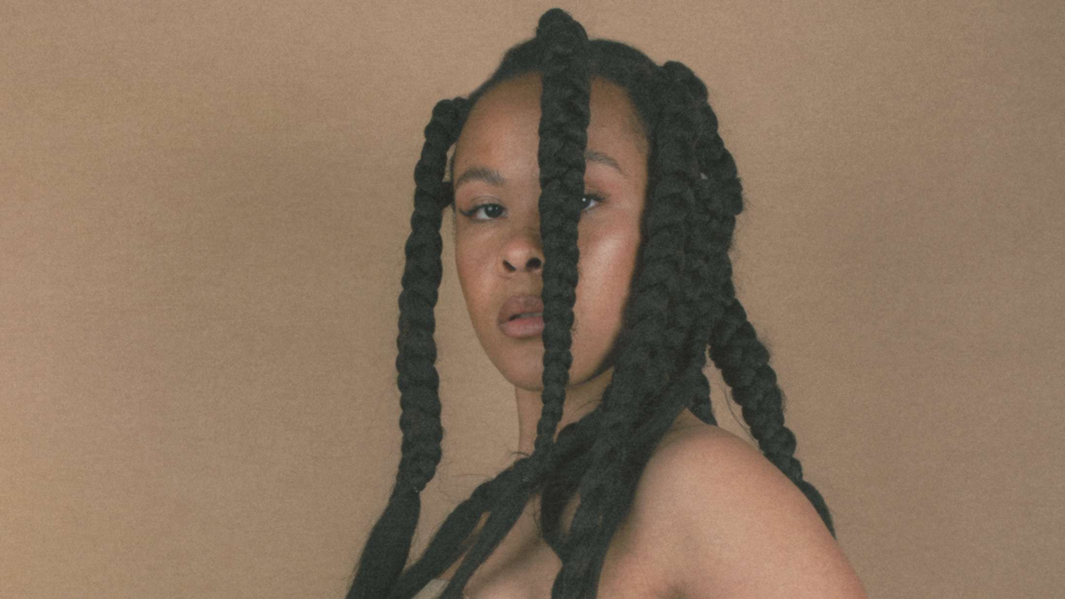 Man kniber en tåre, når man kender historien bag Bathshebas emotionelt potente popsange