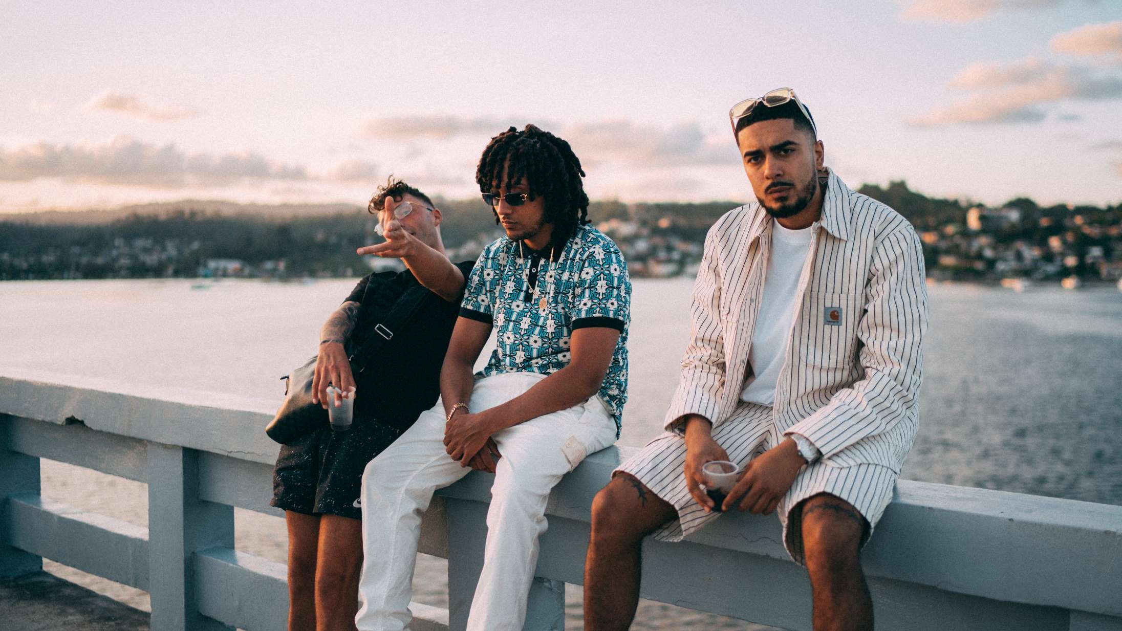 Sådan så det ud, da Gilli, Kesi og Benny Jamz indspillede deres seneste nummer 1-hit