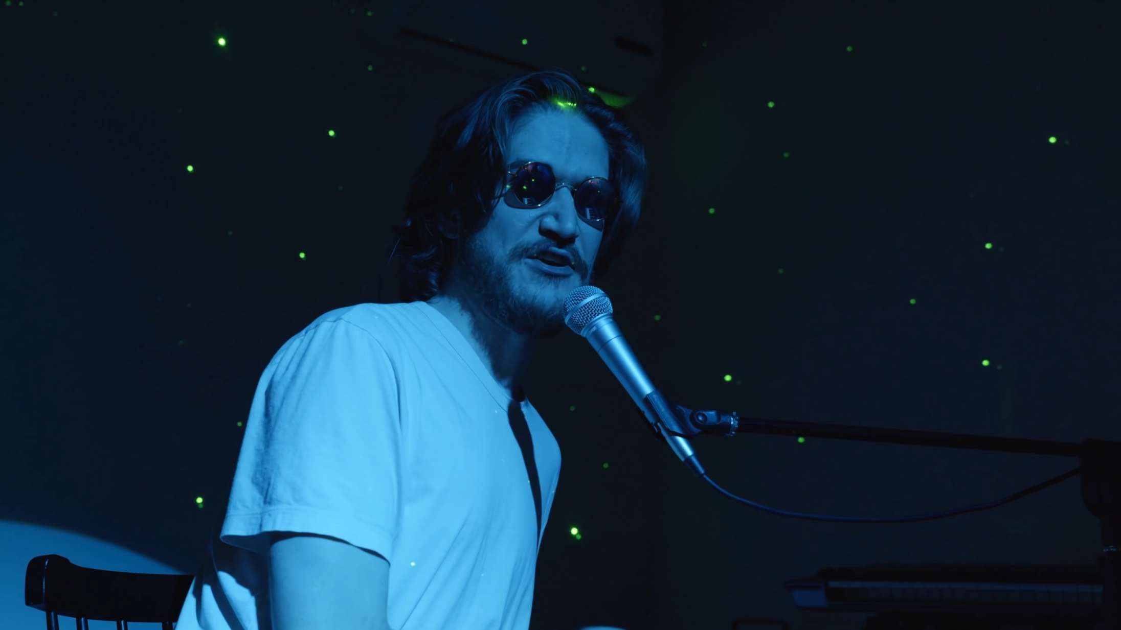 Bo Burnhams geniale sang om internettet er en opsang til alle, der er online i 2021