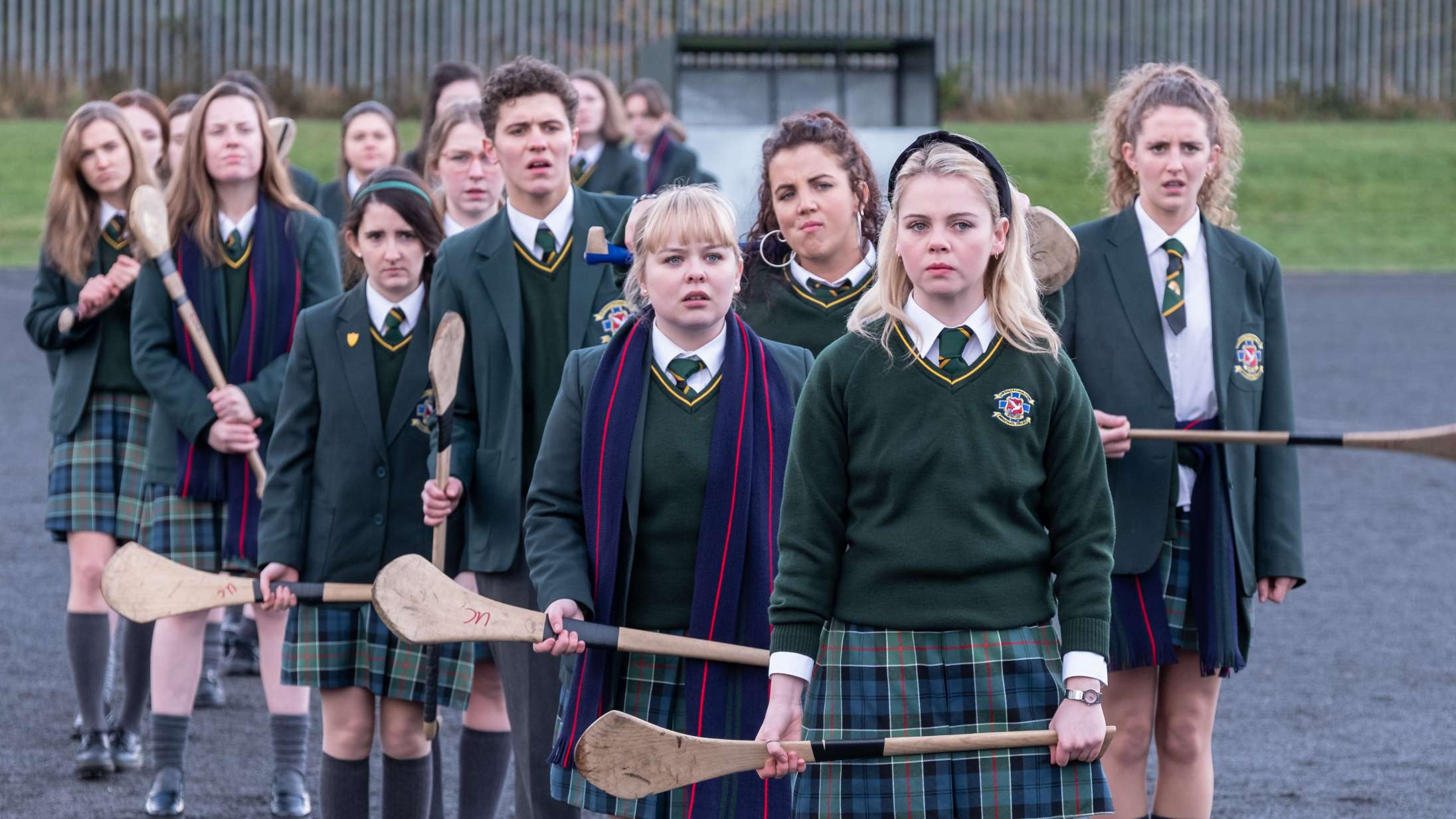 Underkendt Netflix-guld: Sjov og barsk ungdomskomedieserie er umulig at få ud af hovedet