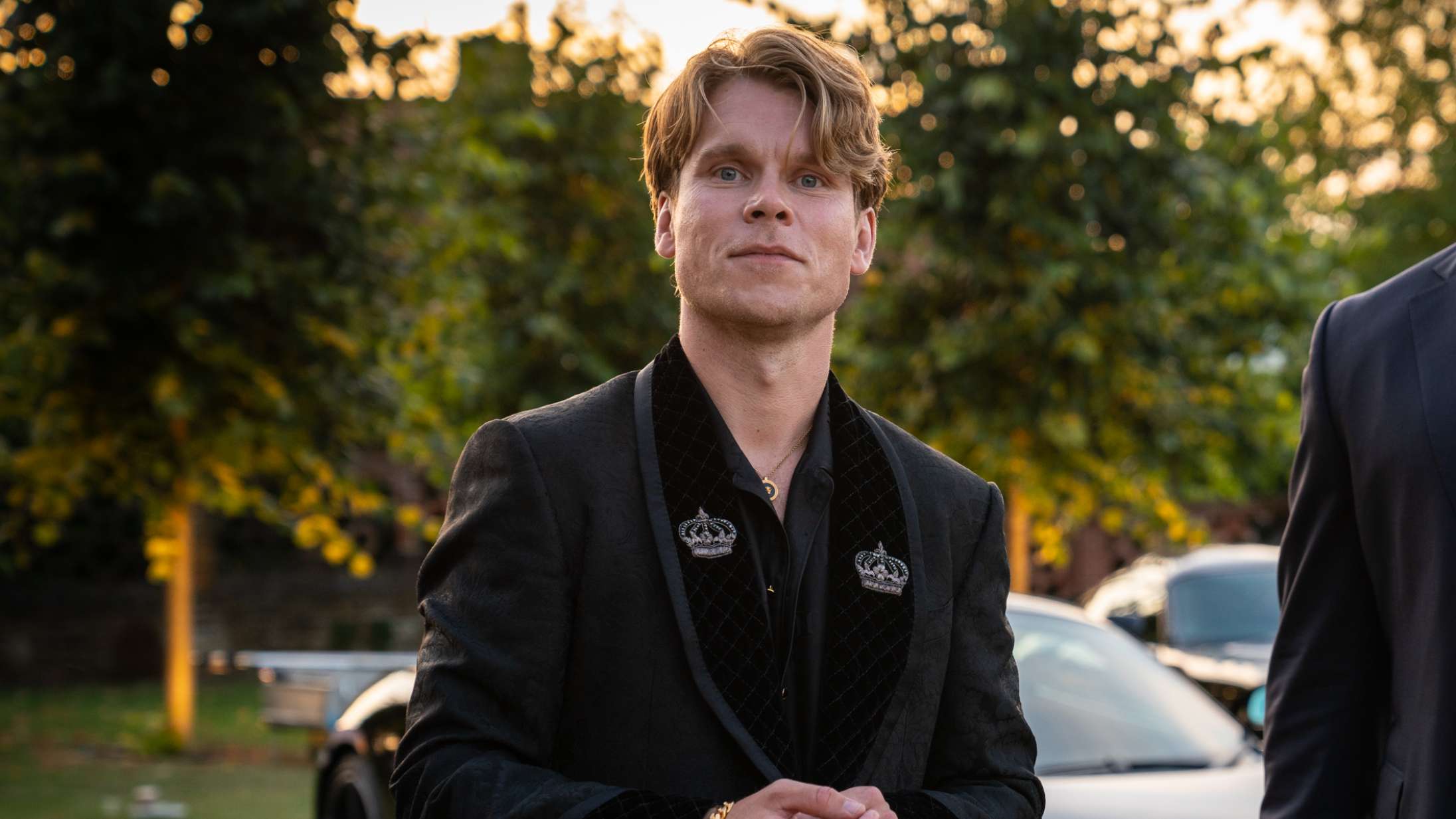 Dansk talent lander rolle i Netflix’ store fantasy-serie ‘Shadow and Bone’