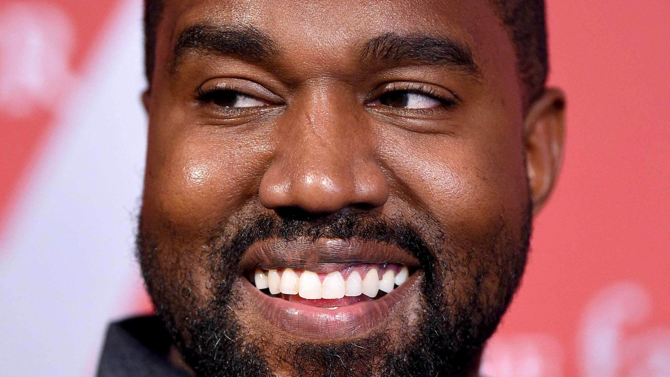 Kanye West annoncerer ny ‘Donda’-lyttefest – men sletter så opslaget