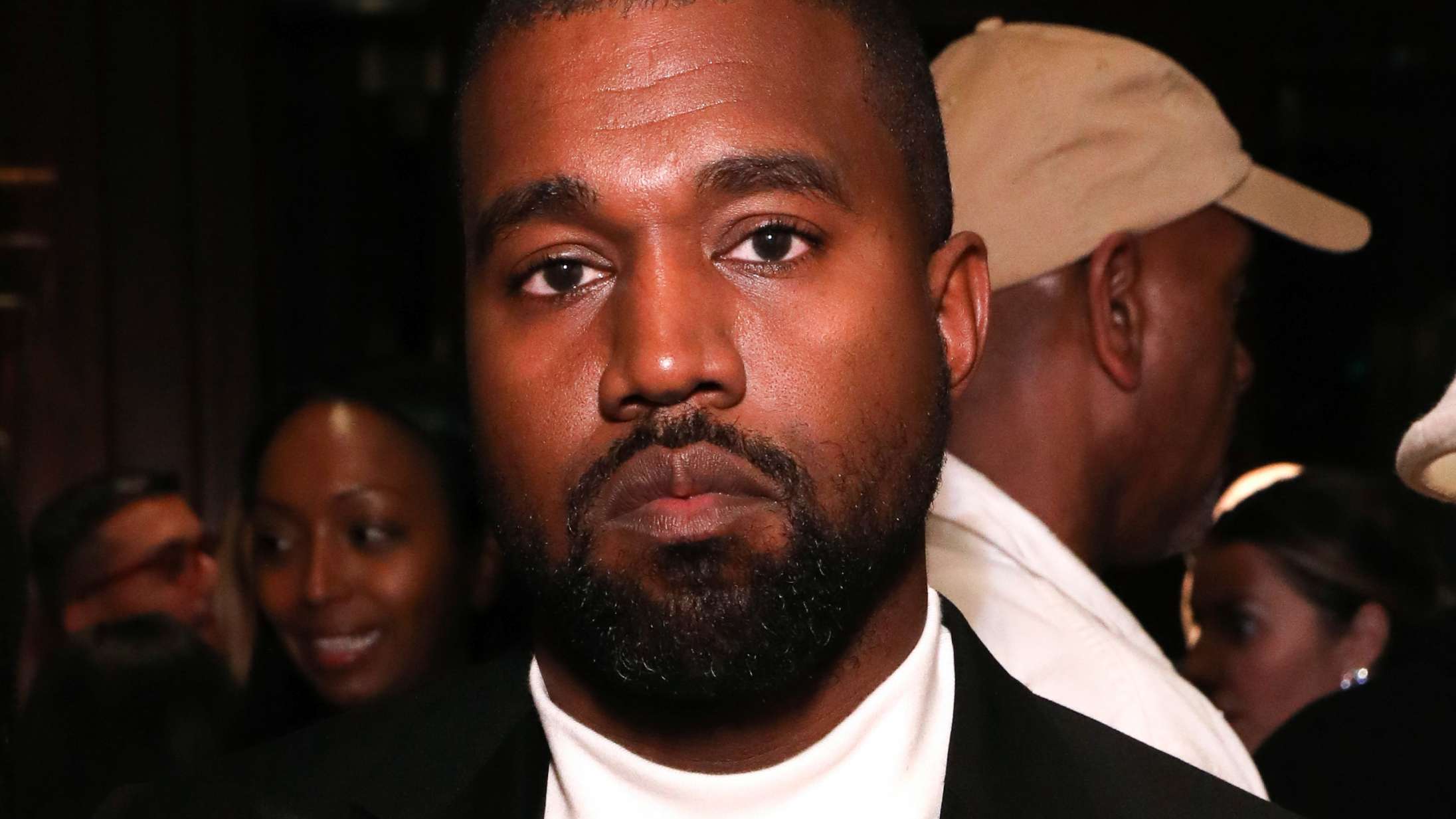 Kanye West giver MAGA-hat og præsidentkampagne en del af skylden for bruddet med Kim Kardashian i Thanksgiving-tale