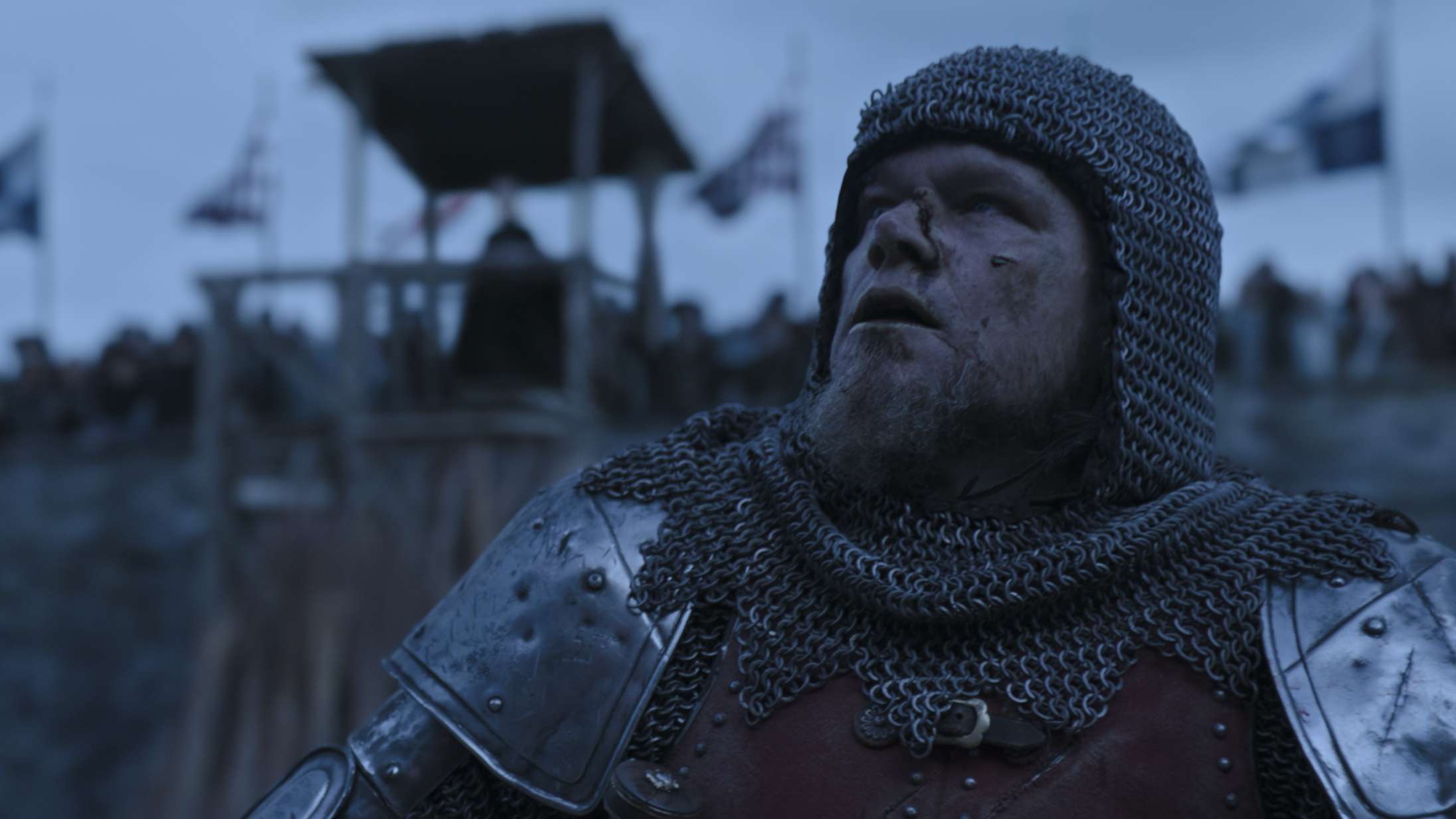 Matt Damon og Ben Afflecks stort anlagte MeToo-ridderfilm ‘The Last Duel’ leverer brutale kampscener – men har et problem