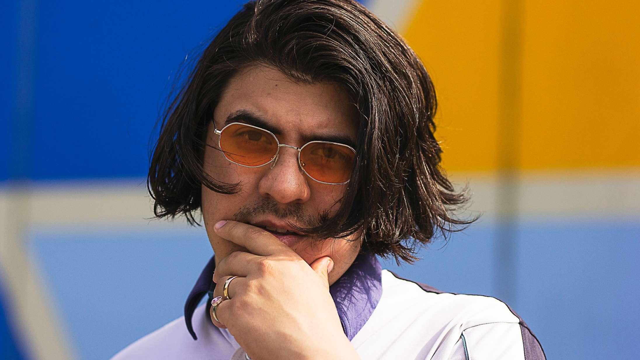 Dansk dj og producer »fik en vision under lockdown«: Lagde alkoholen på hylden, sang karaoke på Instagram og blev født på ny