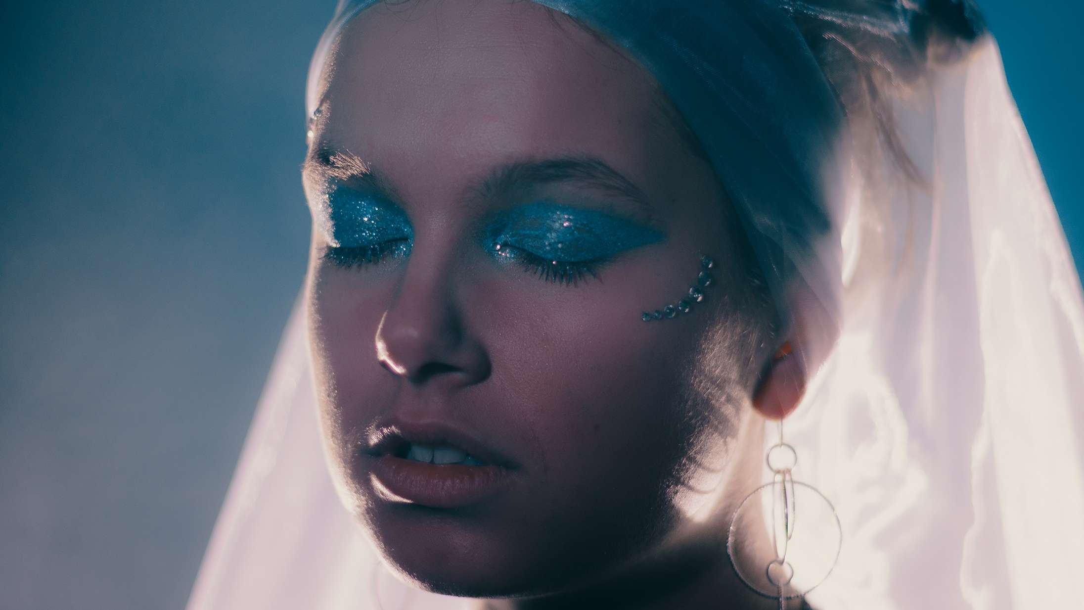 Top Tracks: Hør ugens 10 bedste nye sange – antikapitalisme, hengemt skat og dansk debutsingle