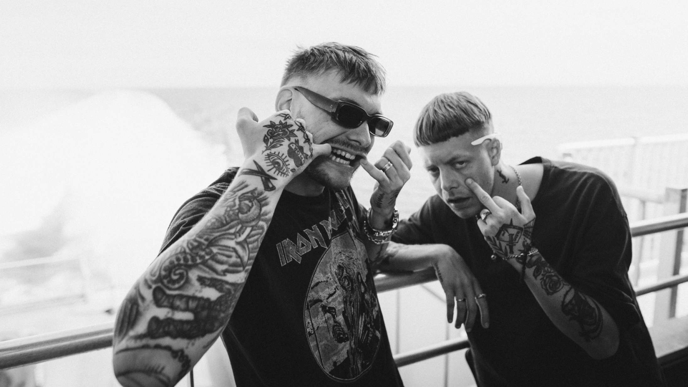 Premiere: Fabräk er ikke et fucking punkband – men hvad er de så? Ny single ændrer spillereglerne