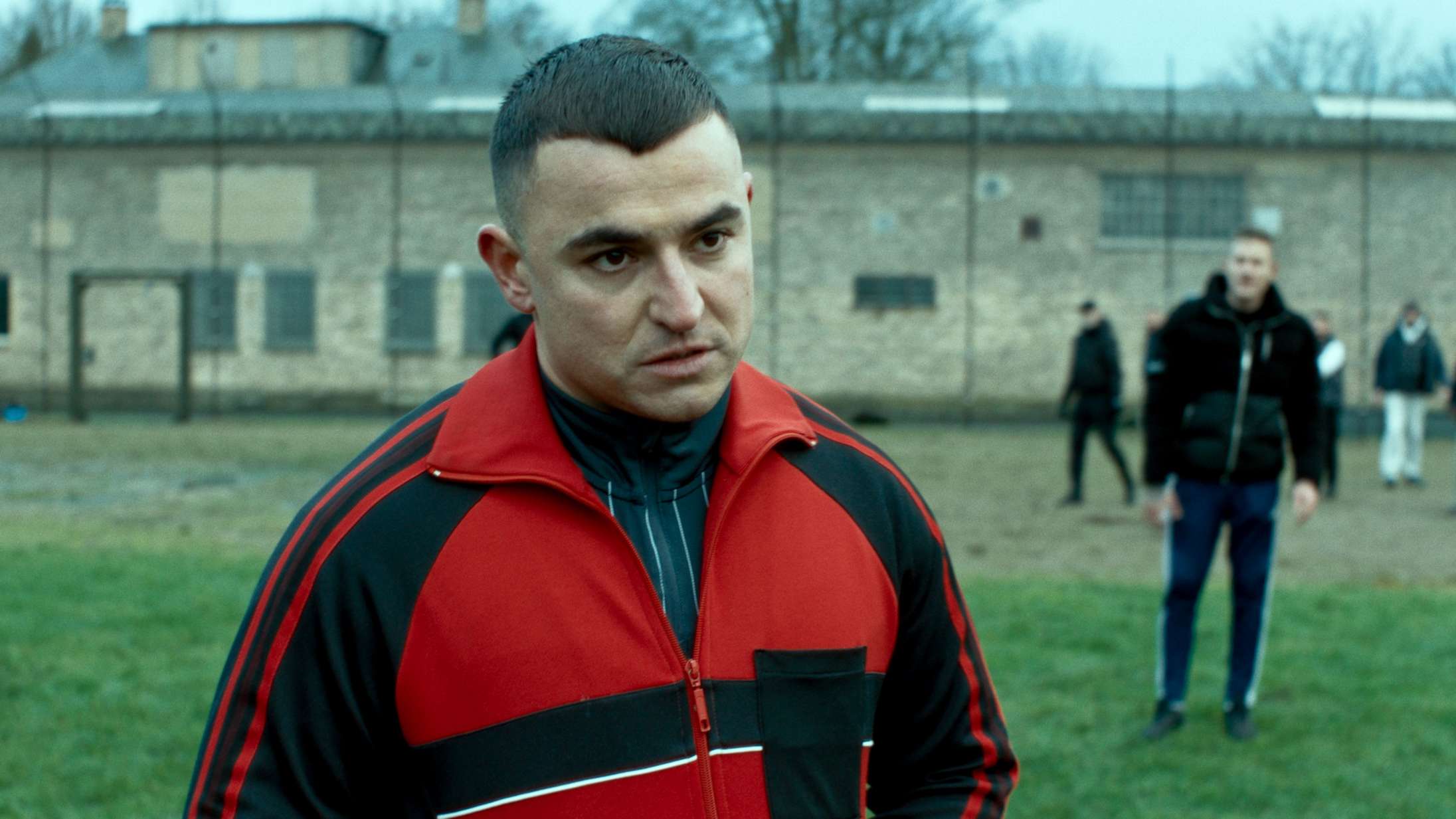 ’Fredløs’: Besir Zeciri er fuldstændig uovertruffen i sjældent god DR3-serie