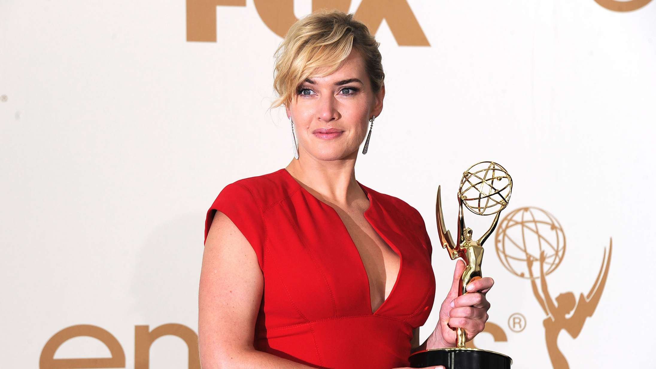 Kate Winslet i Emmy-tale: »Dette årti handler om kvinder, som har hinandens ryg«