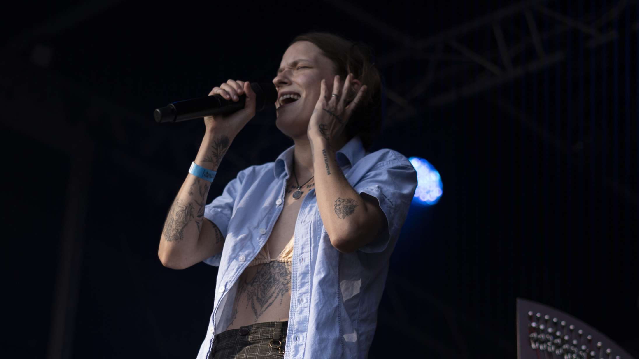 Selma Judiths inderligt vrede artpop – og fire andre skarpe koncerter til weekendens Journey Fest