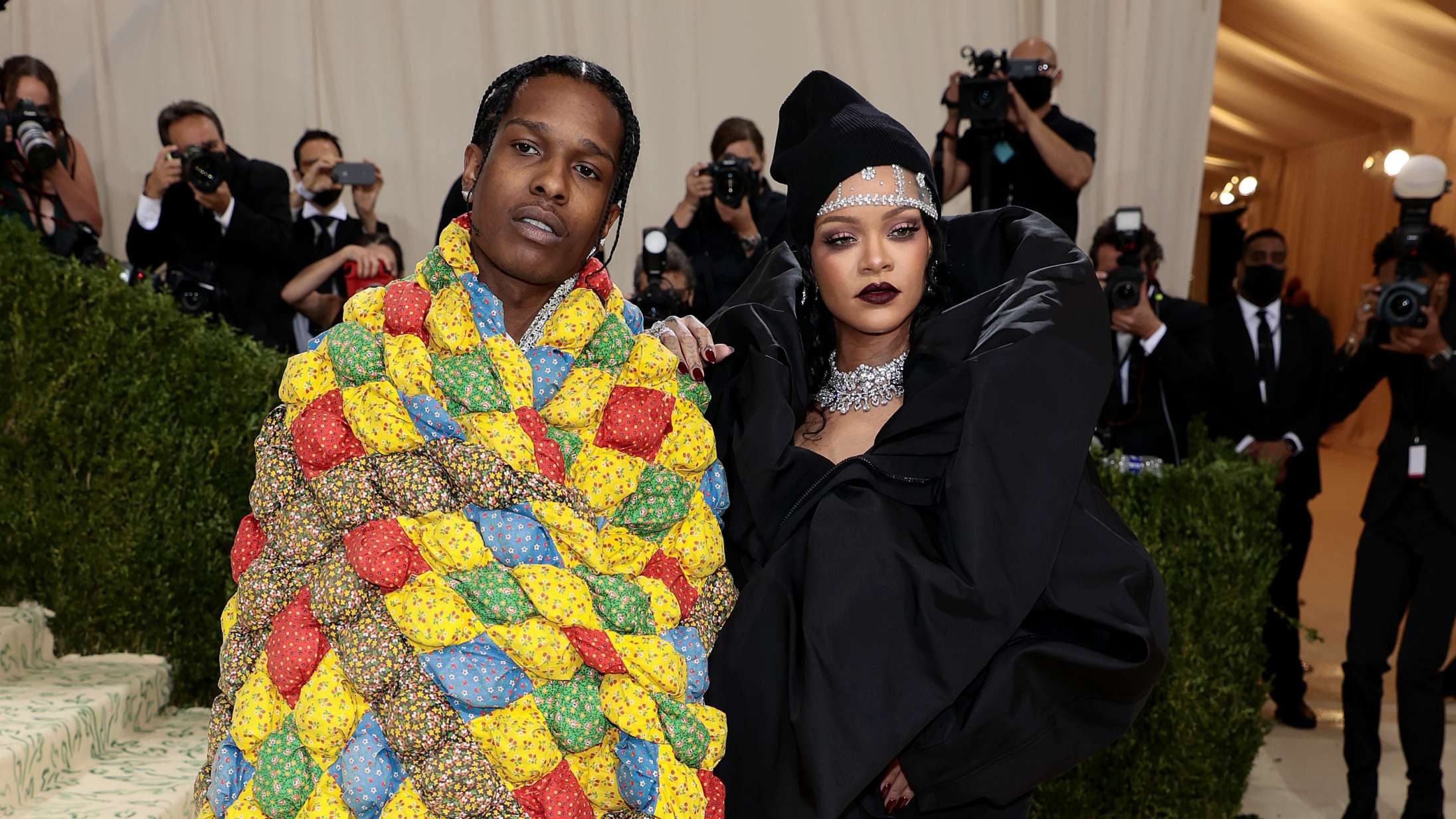 Rihanna fortæller om dengang, ASAP Rocky tog hende på røven under prisuddeling: »Det var ikke en del af prøverne!«
