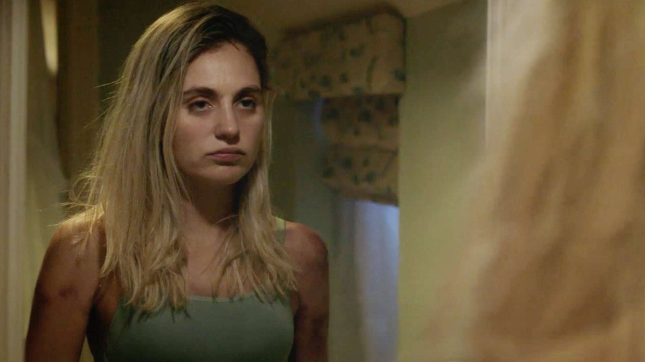 Se Victoria Carmen Sonne i traileren til den internationale thrillerserie ‘Red Election’