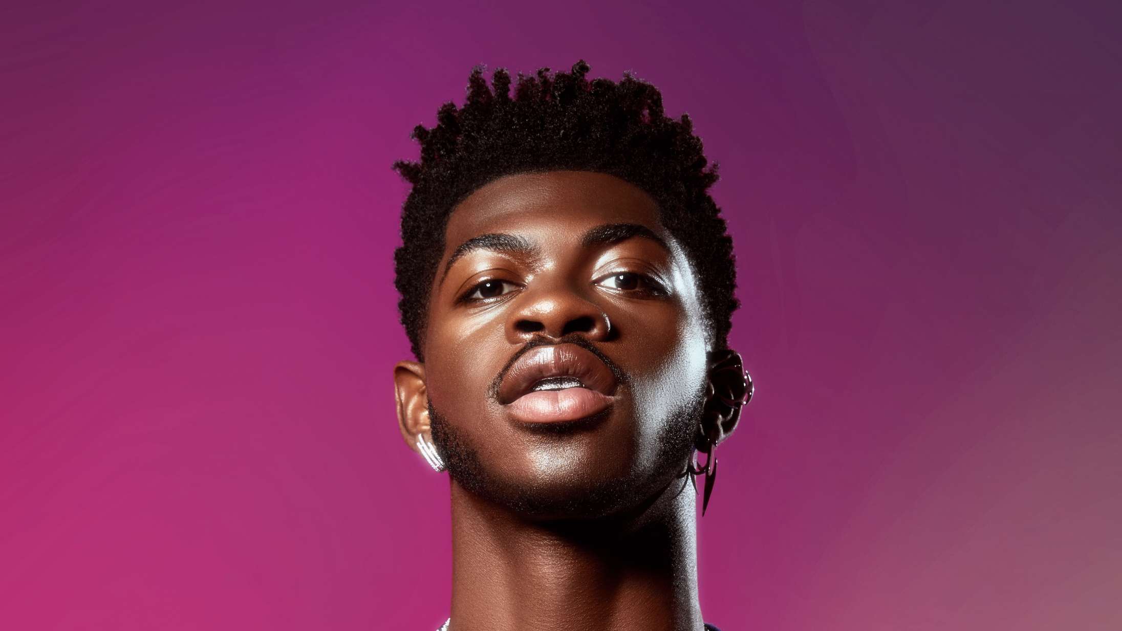 Lil Nas X får TikTok til at gå i selvsving med ikonisk video