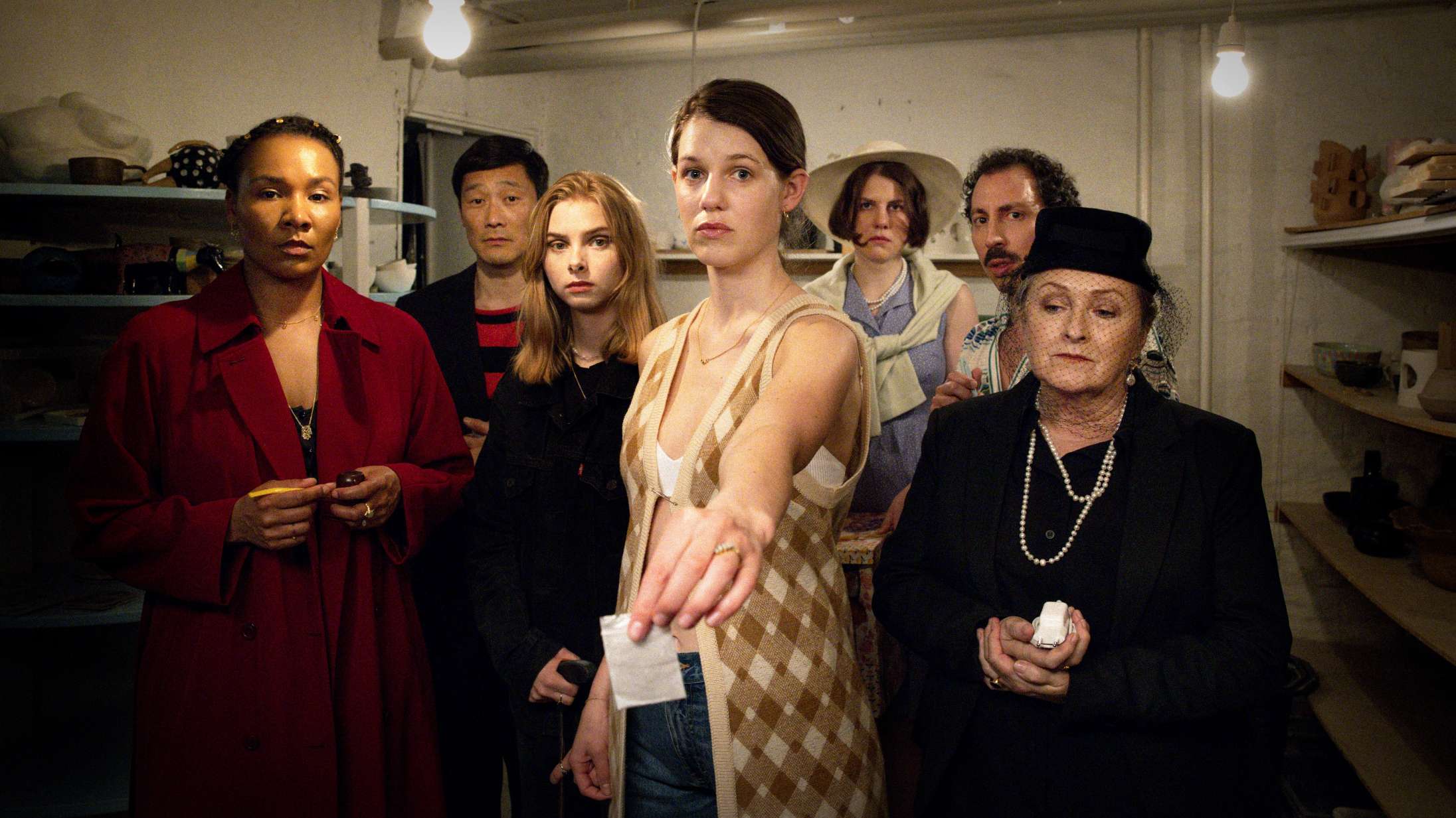 Kan man grine af kærestesorger? Få svaret i traileren til Xees tragikomedieserie ‘Fantomforhold’