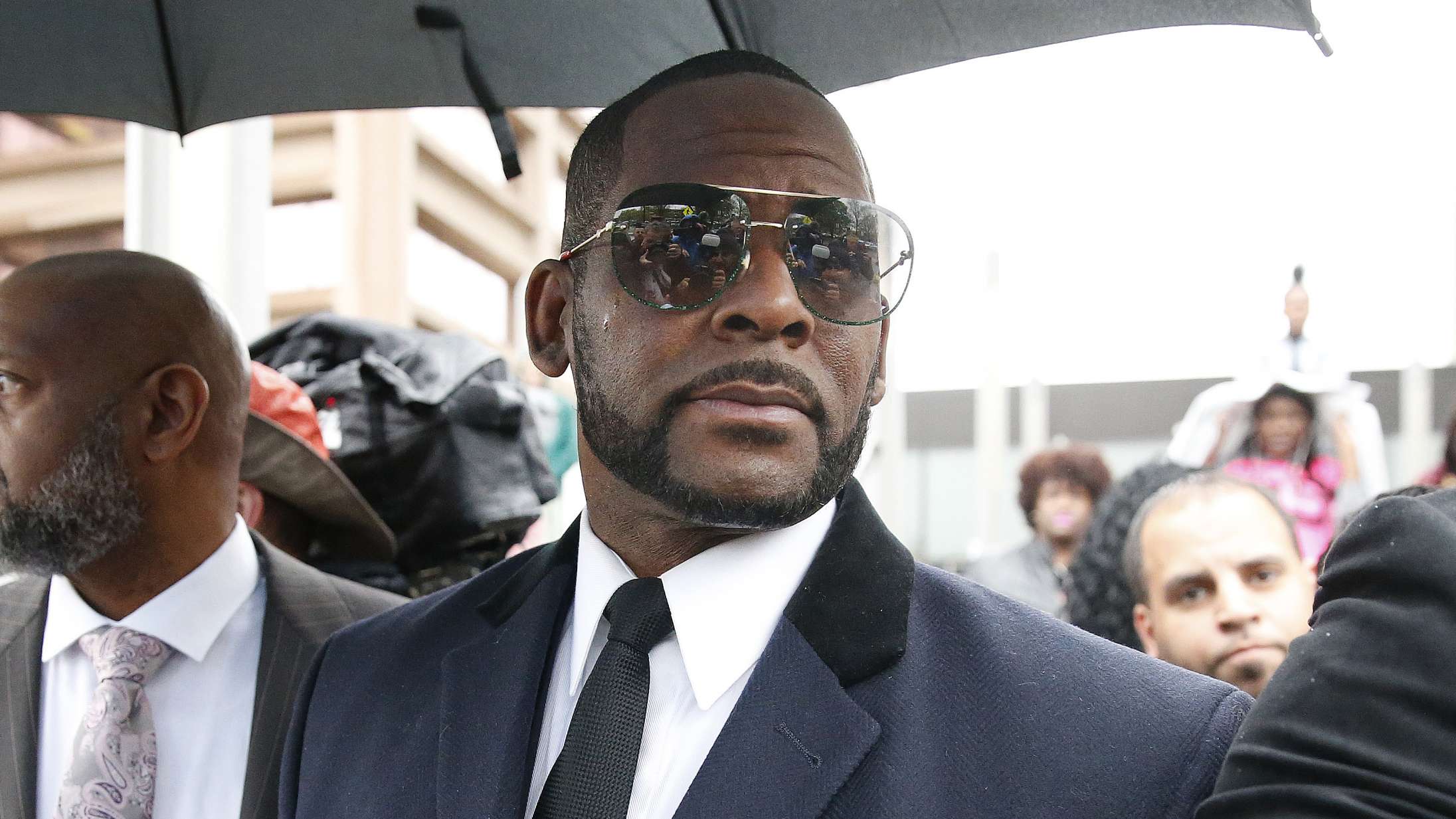 YouTube har bekendt kulør i R. Kelly-sagen – hvorfor er de andre streaming-giganter musestille?