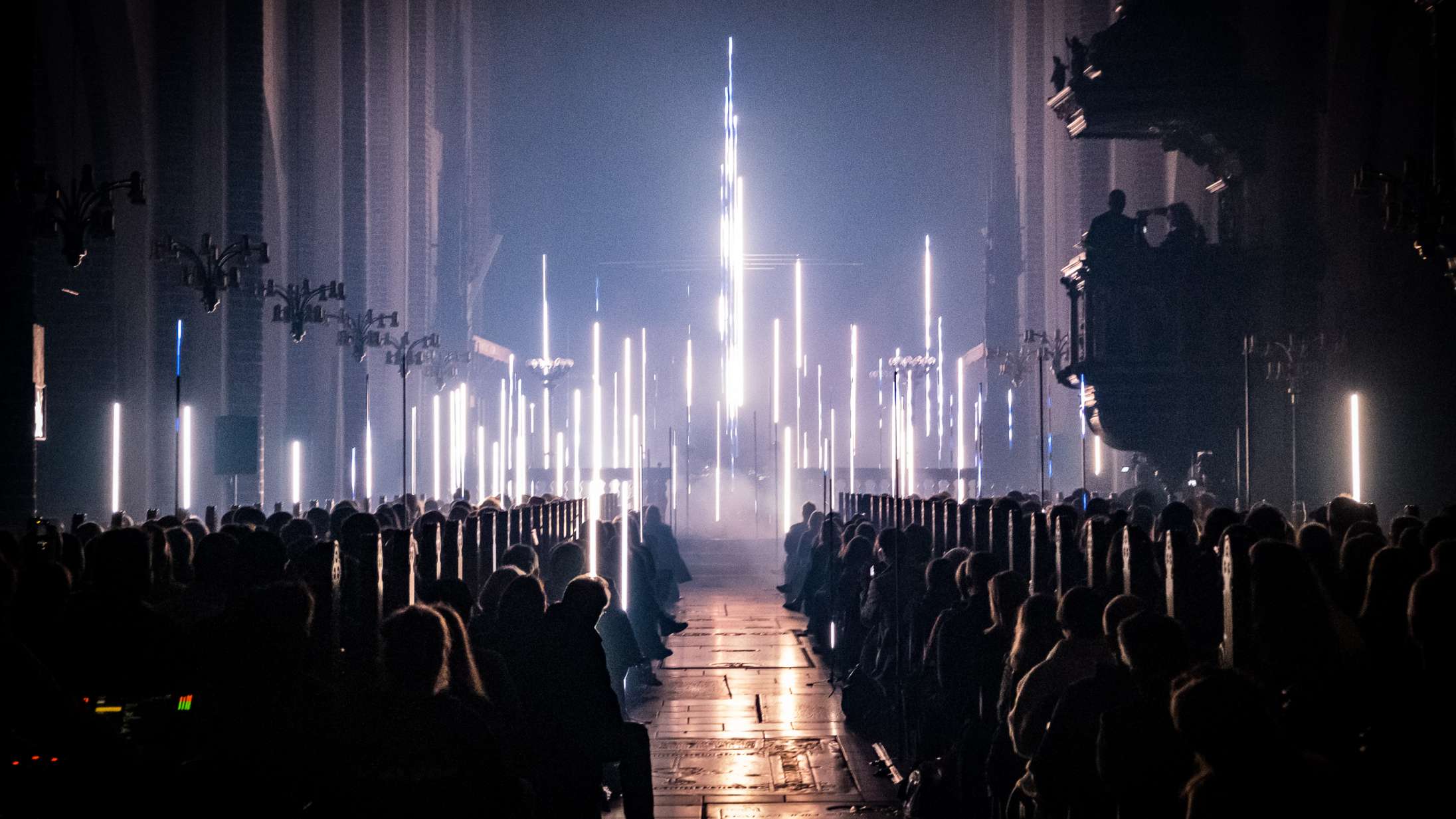 Den Sorte Skole leverede en religiøs helhedsoplevelse i Roskilde Domkirke