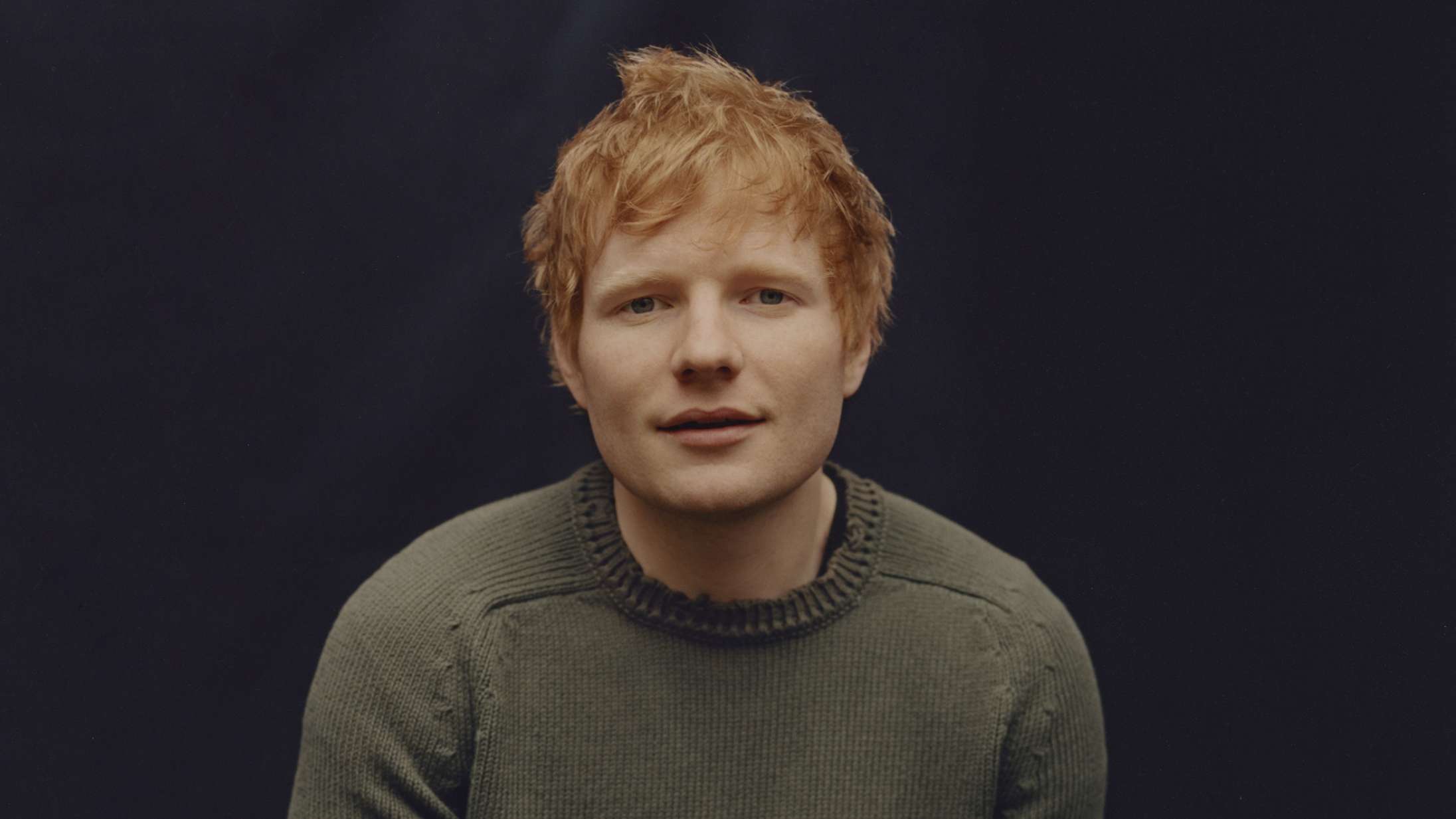 Ed Sheeran langer ud efter kunstig intelligens: »Har I ikke set filmene, hvor de dræber os alle?«