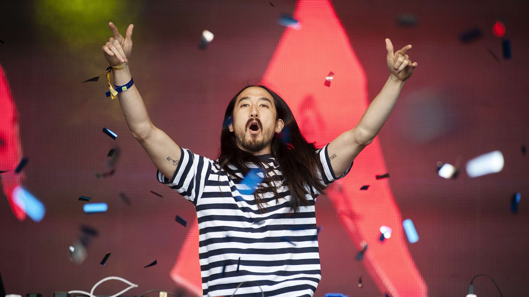 Stjerne-dj skal til månen næste år