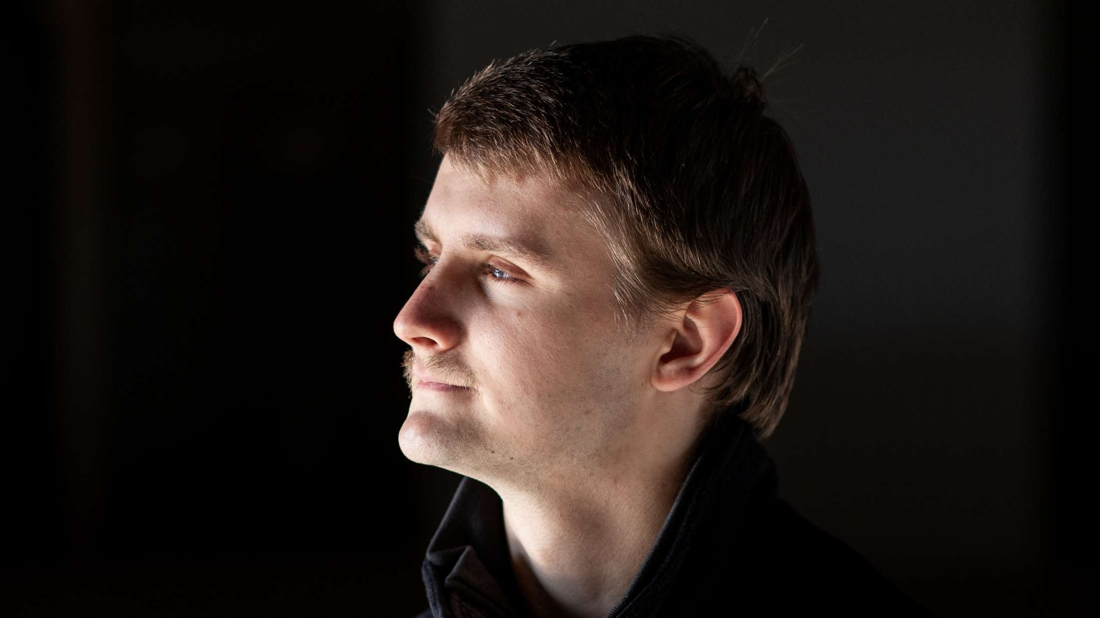 25-årig producer fra Ikast er en af Danmarks mest streamede musikere – så hvorfor kender ingen hans navn?