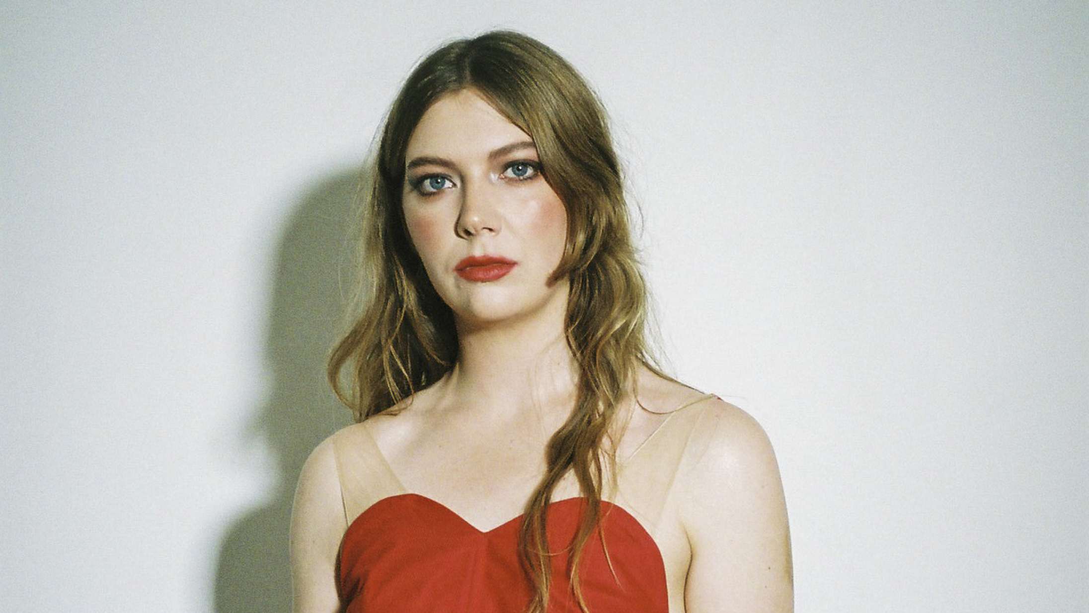 Premiere: Førstesinglen fra Kammas debutalbum er en dybt personlig sang om kampen med lavt selvværd