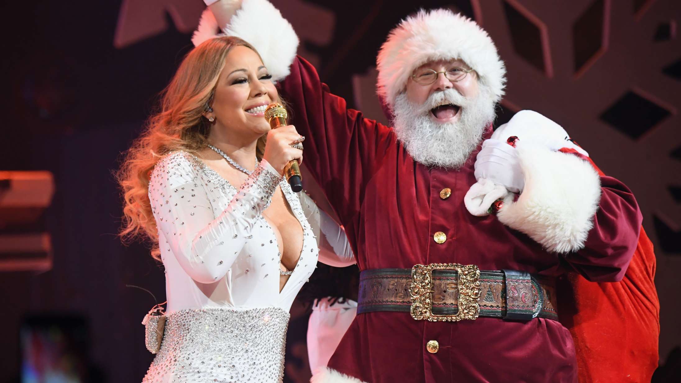Allerede? Mariah Carey skyder ‘All I Want For Christmas Is You’-sæsonen i gang – og varmer op til ny julesingle
