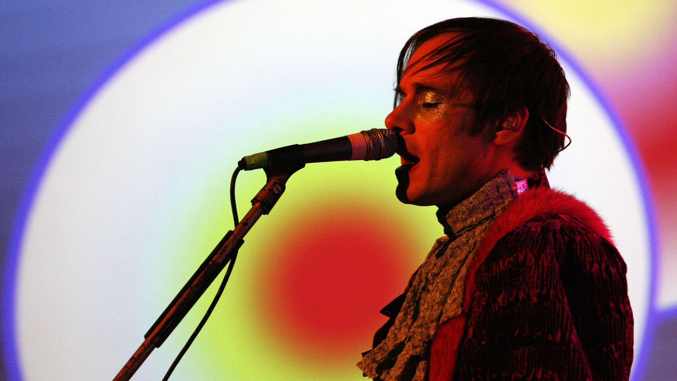 Vi ser 00’ernes indie-dæmon i øjnene og spørger: Holder det overhovedet i dag?