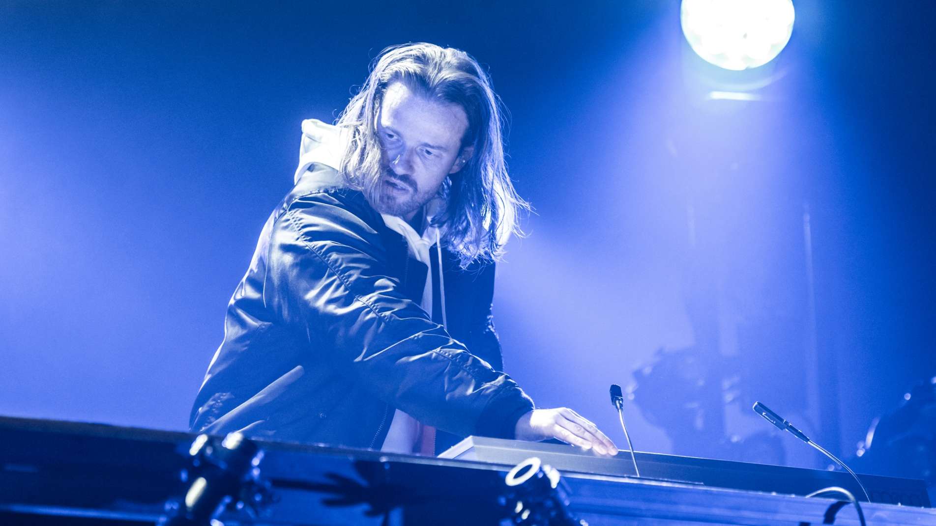 Rune Rask lavede mic drop til sin første solokoncert (der dog fik besøg ...