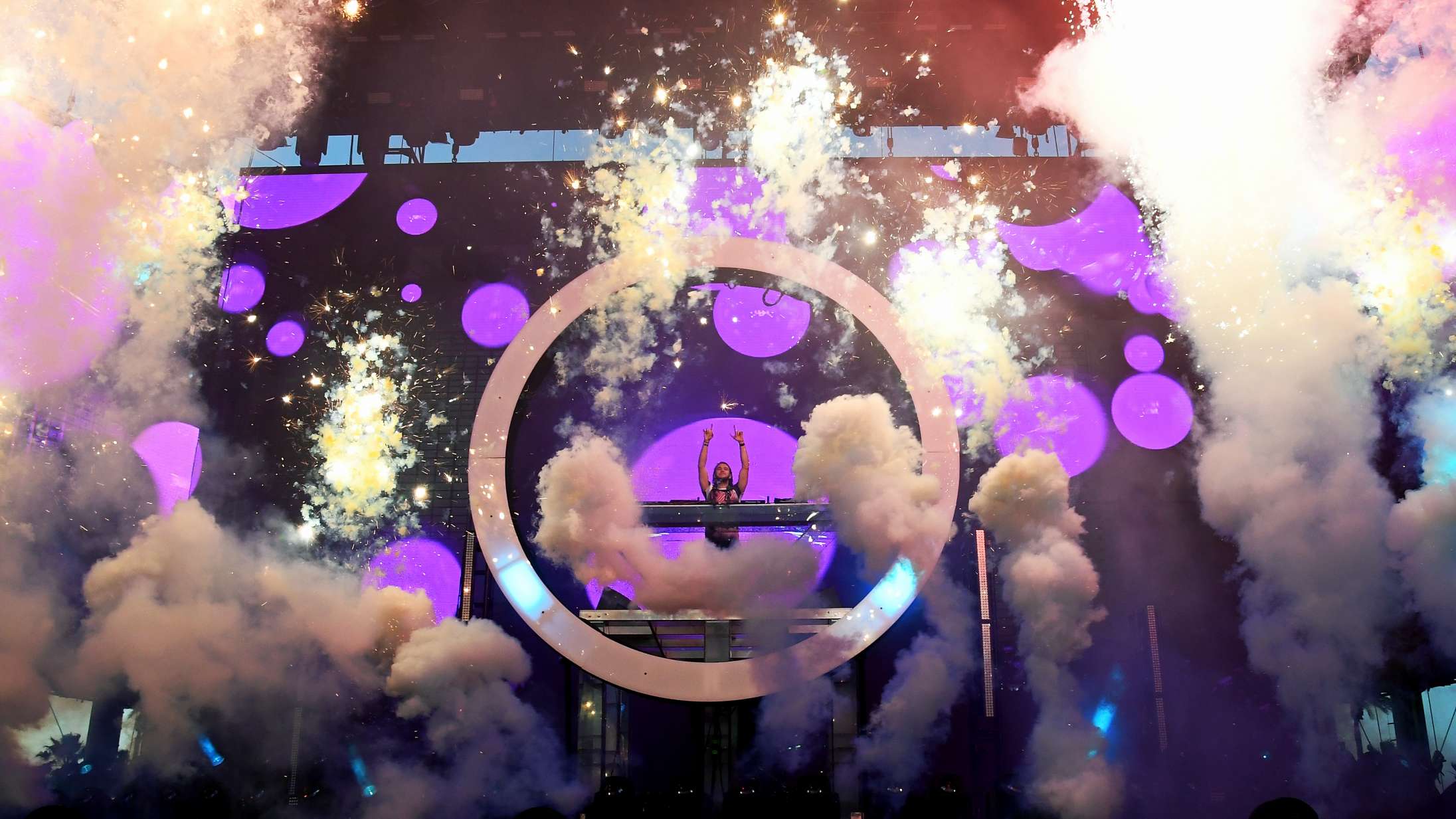 Okay, det her EDM-rave med et mash-up af ‘Squid Game’-sangen ser … for vildt ud