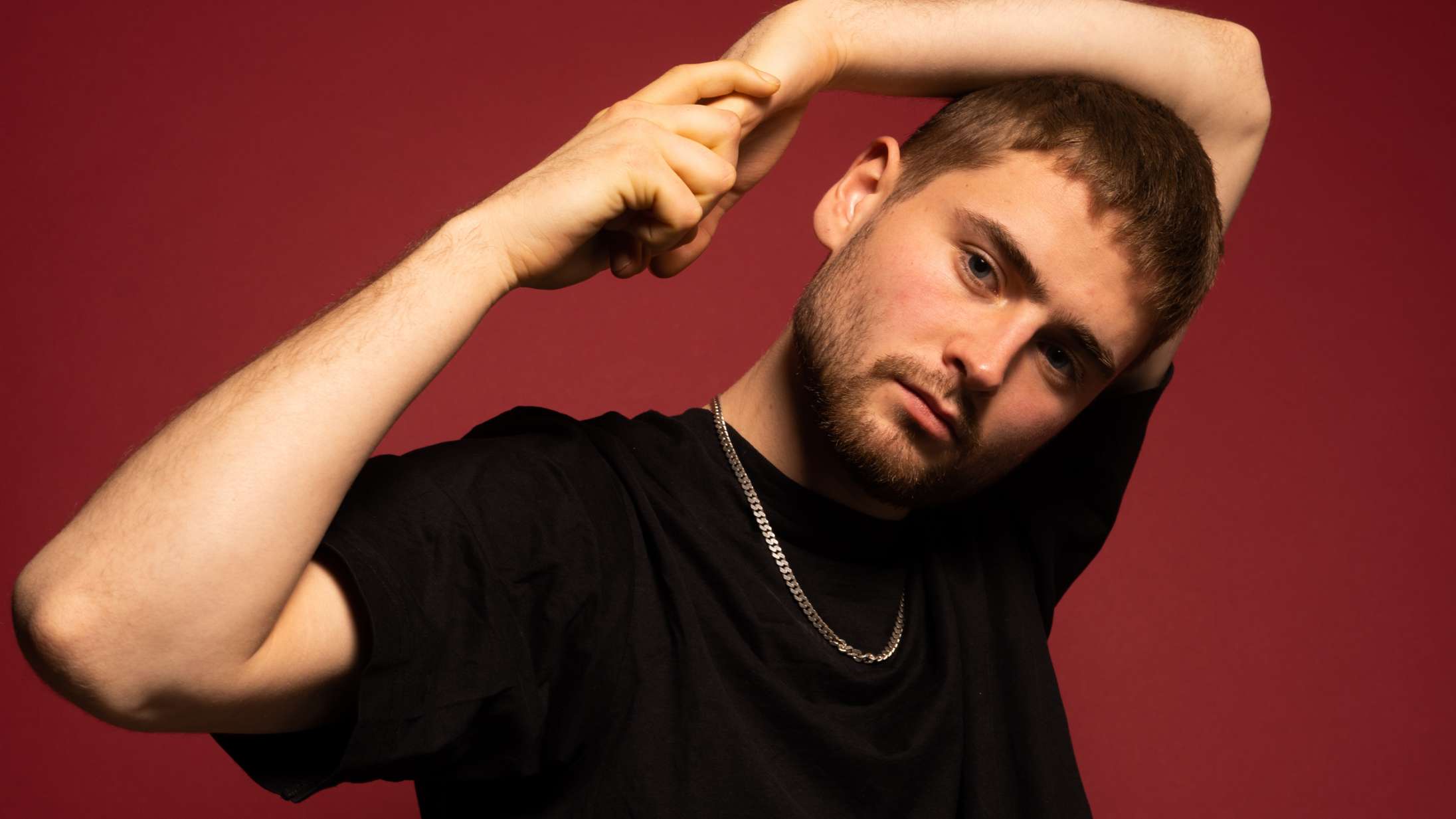 Soundvenue Springer: August Carter følte sig som Mads Mikkelsen, da han lavede DR3-aktuelle ’Hooligan’