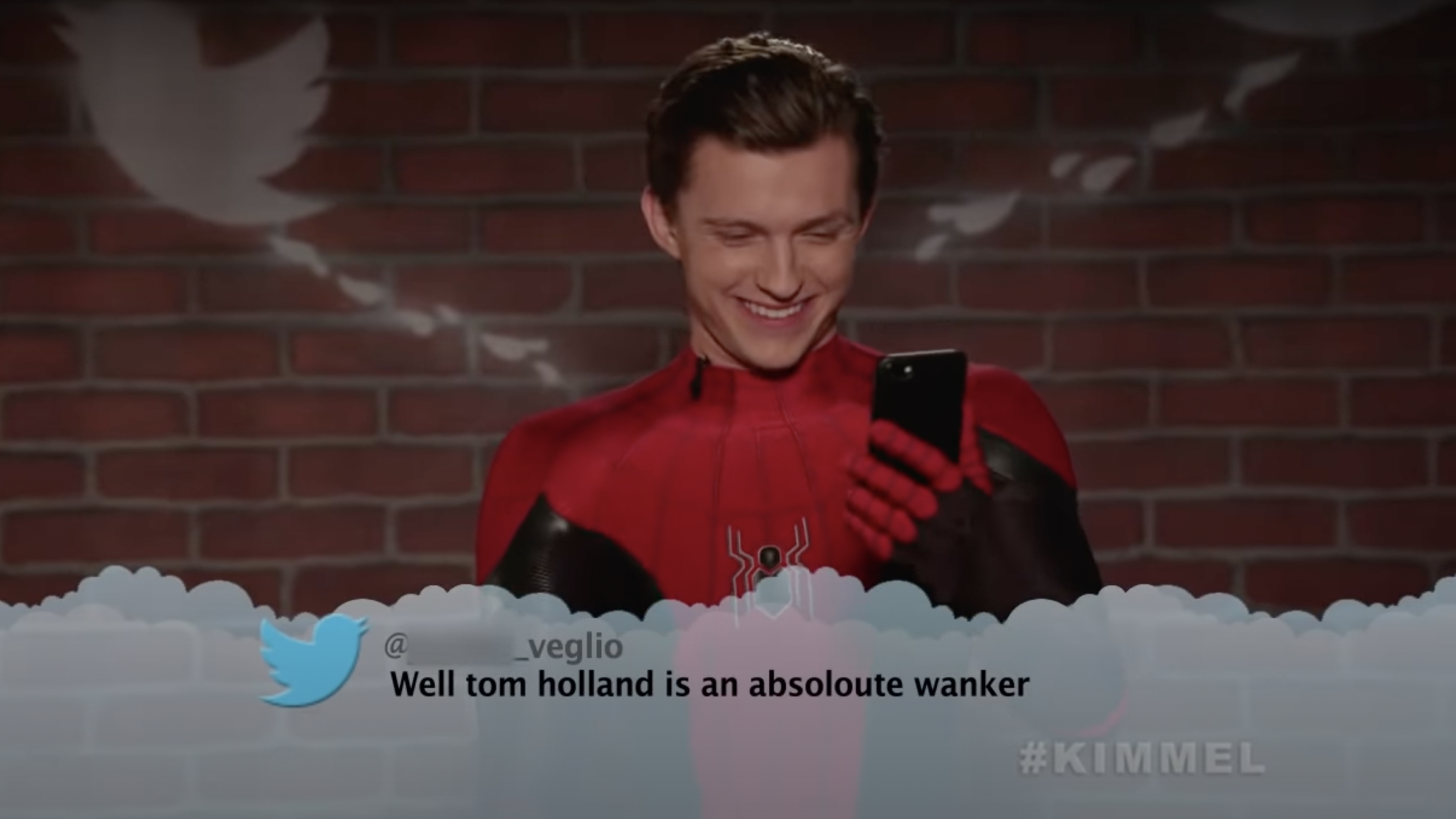 Tom Holland gør snedigt comeback i Jimmy Kimmels Mean Tweets