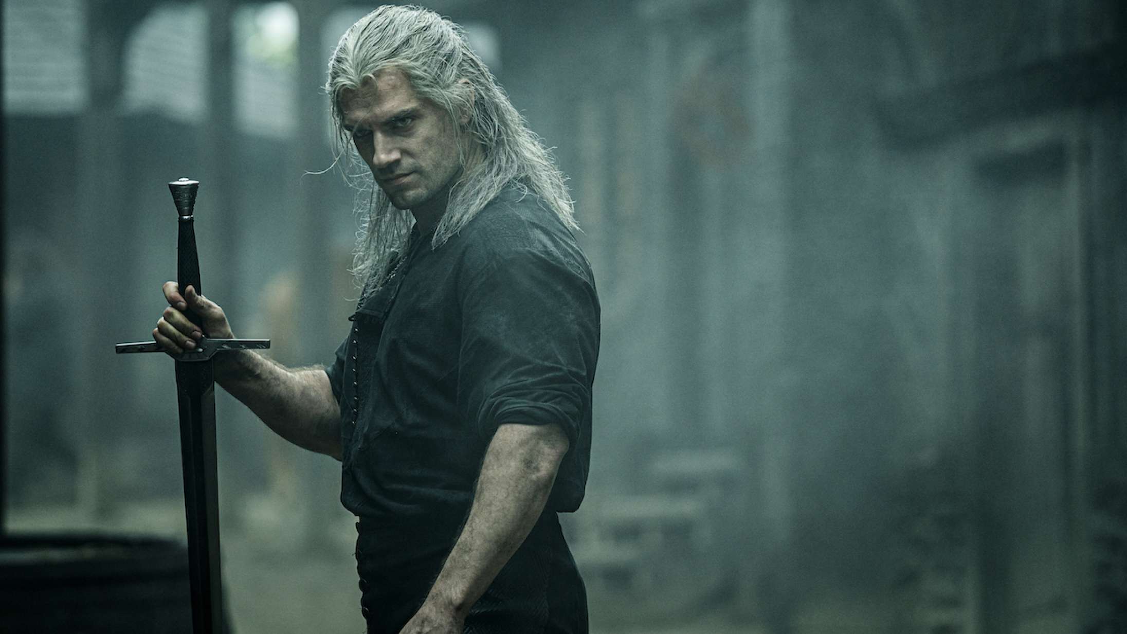 Henry Cavill takker af som ‘The Witcher’ – se den hæsblæsende trailer til tredje sæson