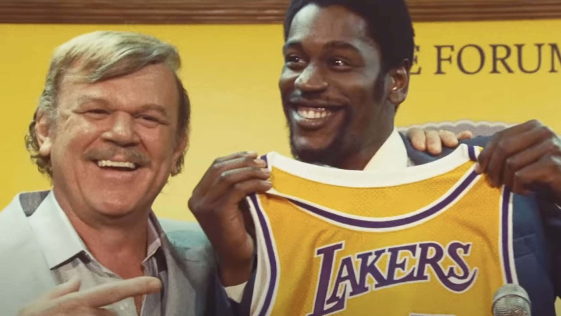 Traileren til HBO’s ‘Winning Time’ om L.A. Lakers giver løfter om en sprudlende underholdende basketserie