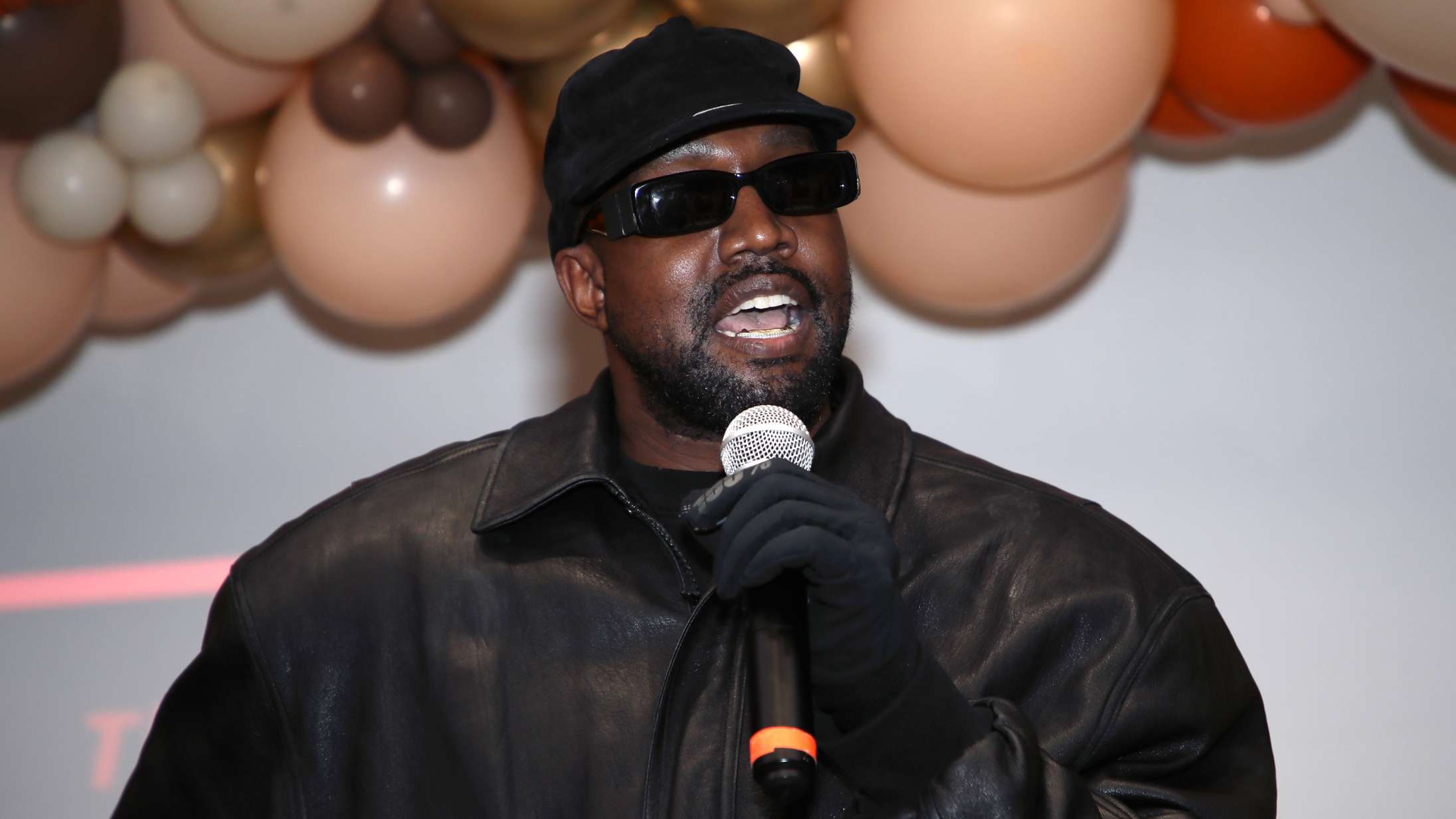 Kanye West vs. ‘Friends’: Courtney Cox svarer igen