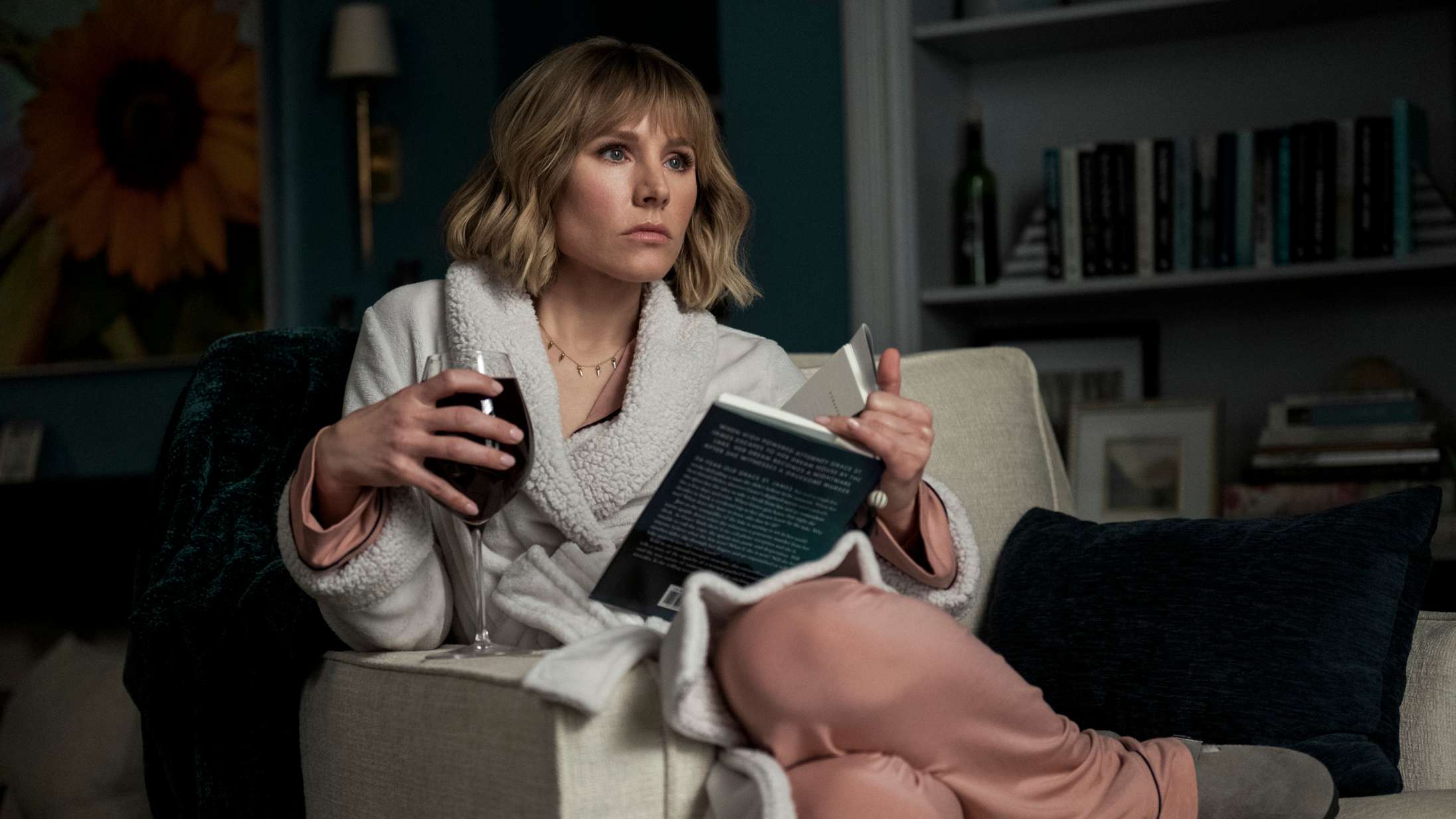 ‘The Woman in the House Across the Street from the Girl in the Window’: Netflix parodierer én af deres egne film – friskt, men langt i spyttet