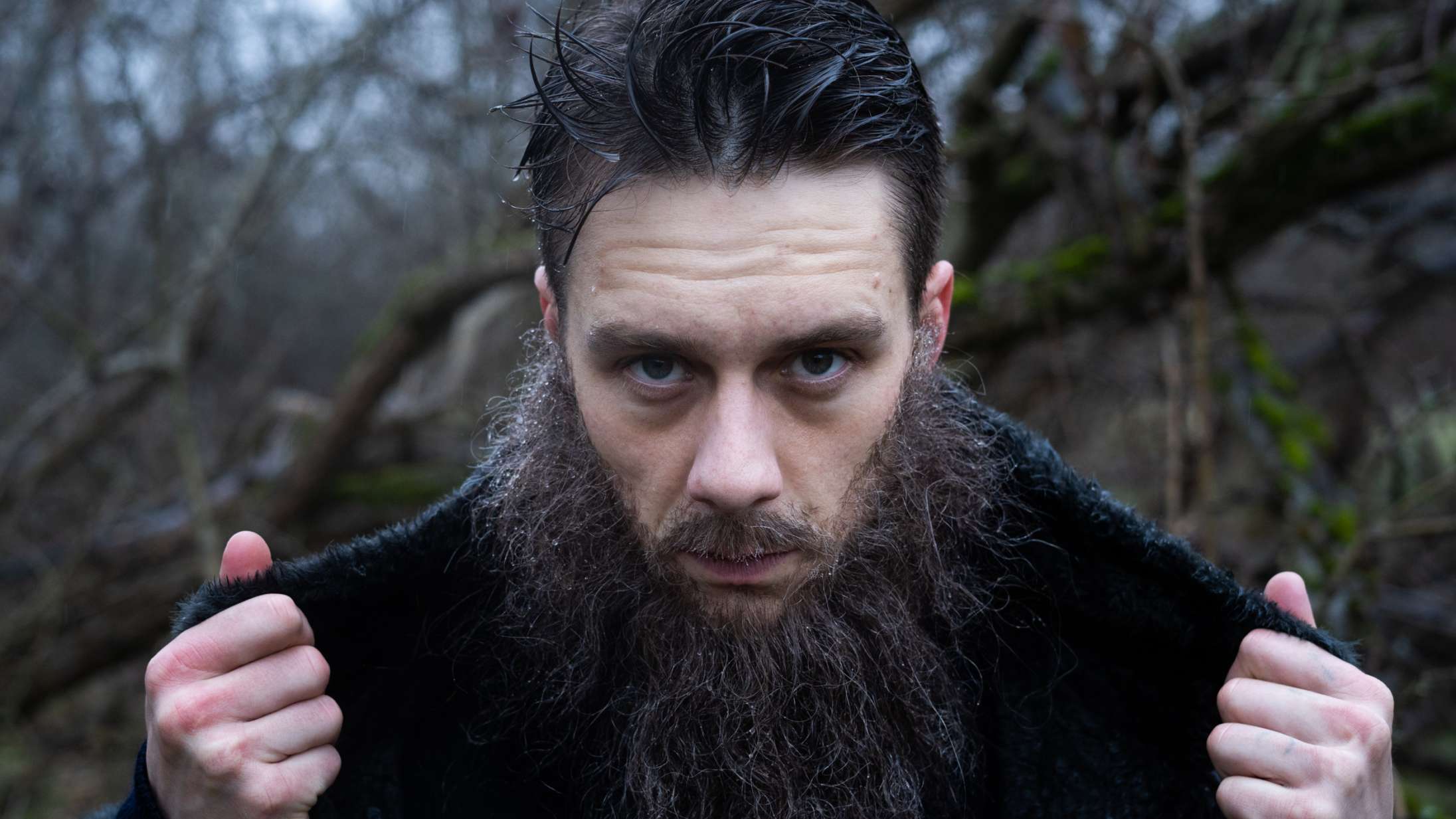 Vi har alt, men føler intet – og stortalentet bag ’Vildmænd’ har et bud på hvorfor