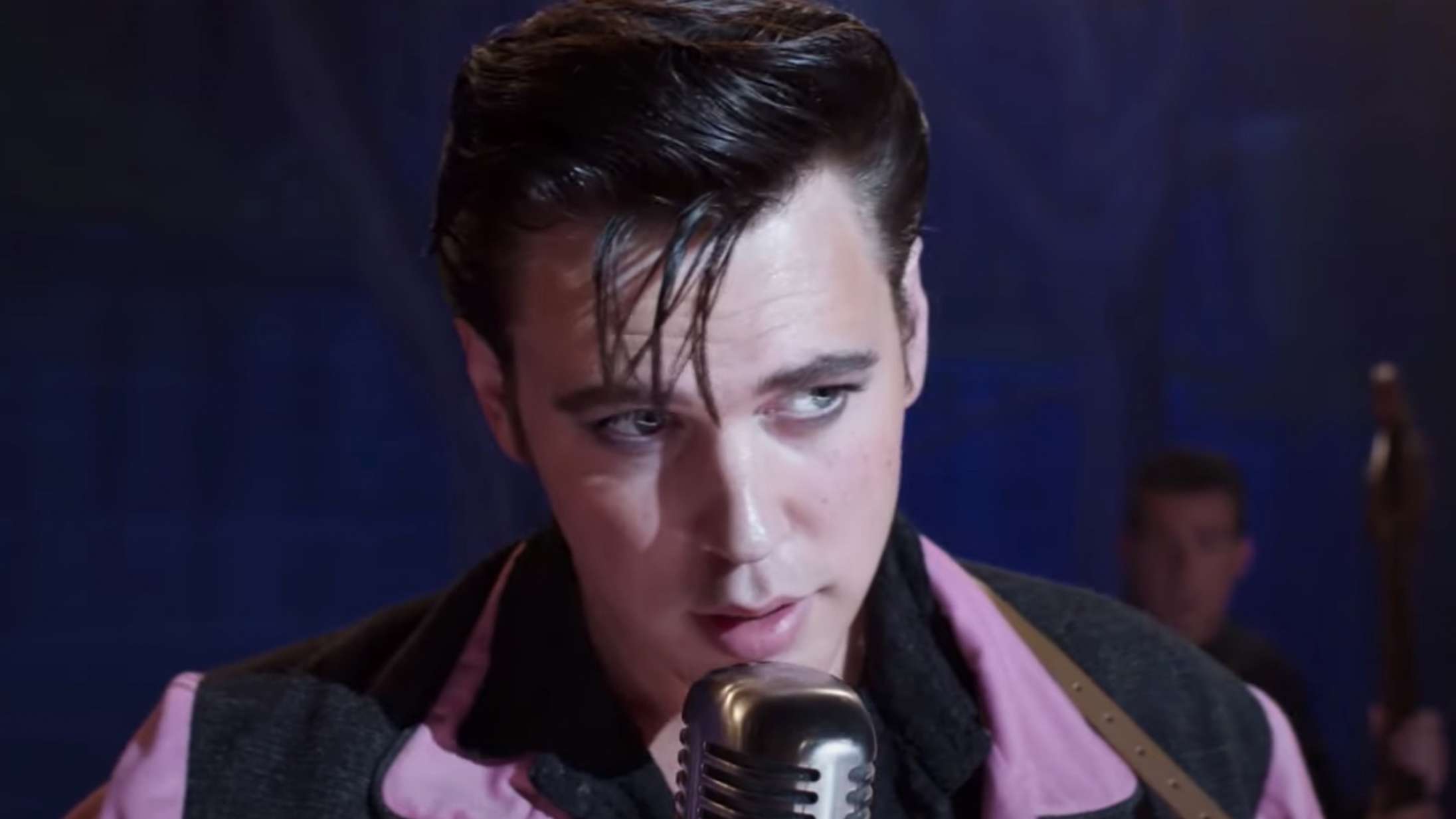 ‘Elvis’ revses på TikTok for at udelade stjernens kontroversielle fortid