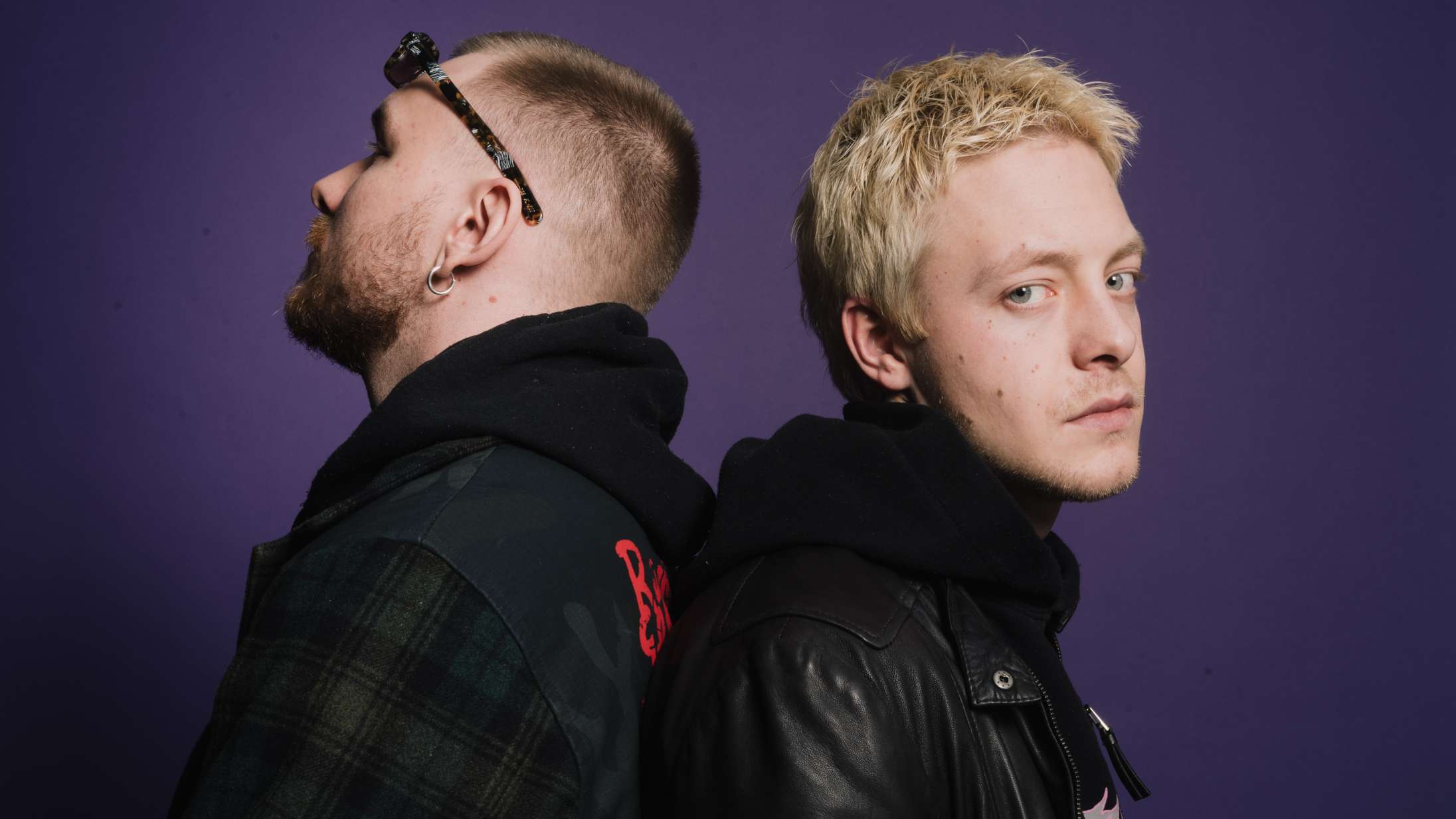 ‘Rige børn leger bedst’: Fabräk holder lige en eksplosion af en fest – men bagefter kommer de efter tronen