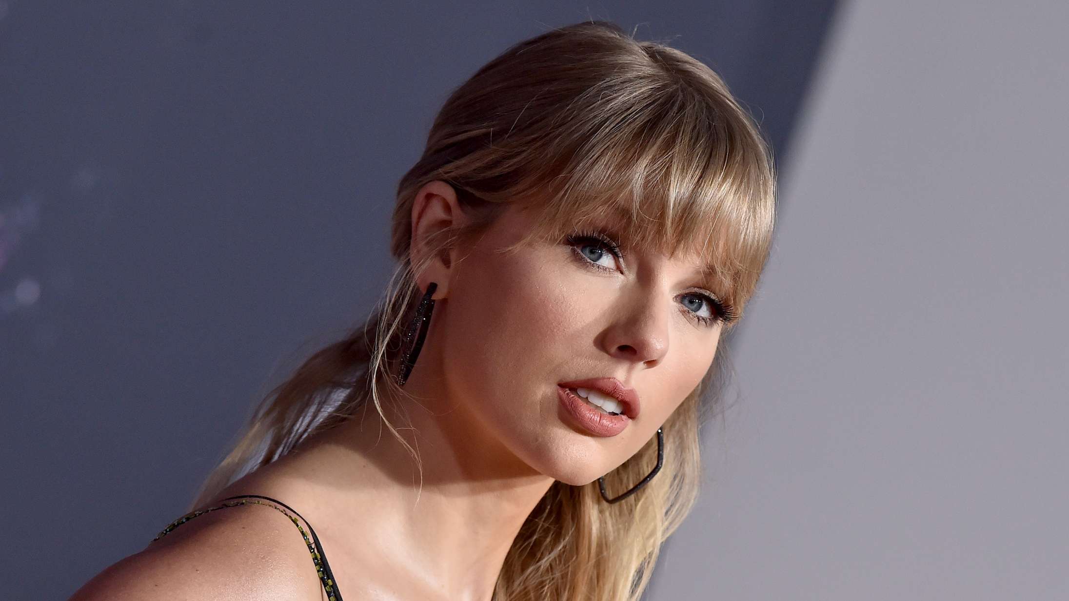 Det lugter af hyggesexisme, når en ældre mandlig rockmusiker nedgør Taylor Swifts evner som sangskriver