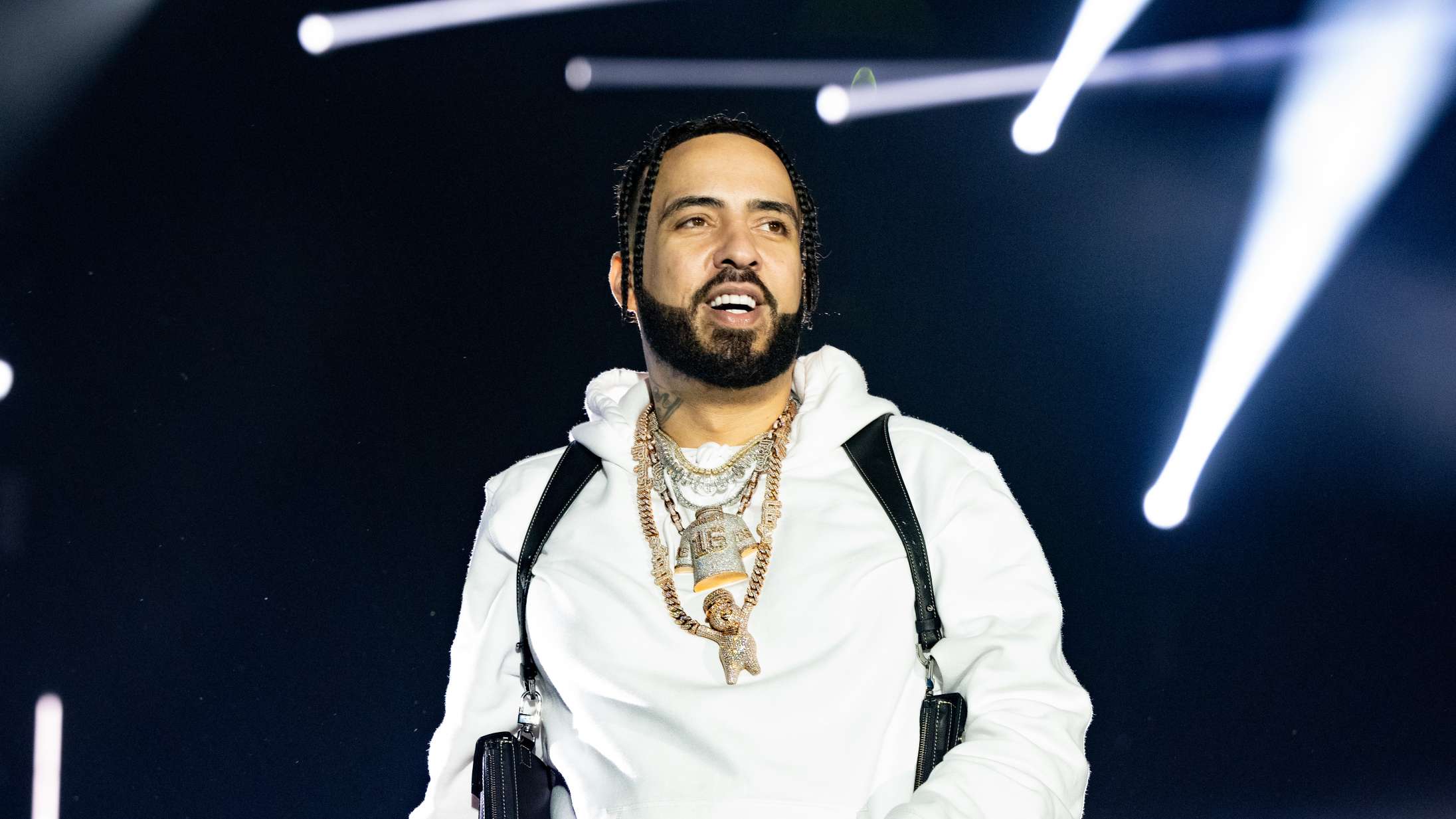 French Montana bragte Andrew Tate på scenen under koncert i Rumænien