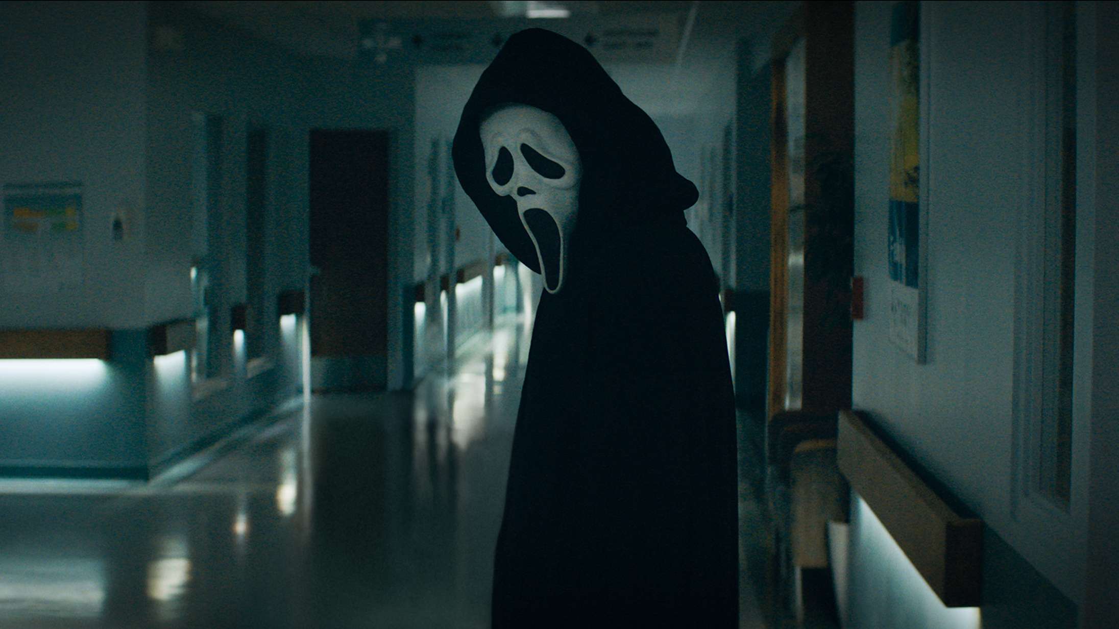 ‘Scream’: Gyseligt godt Ghostface-gensyn borer kærligt kniven i sine fans