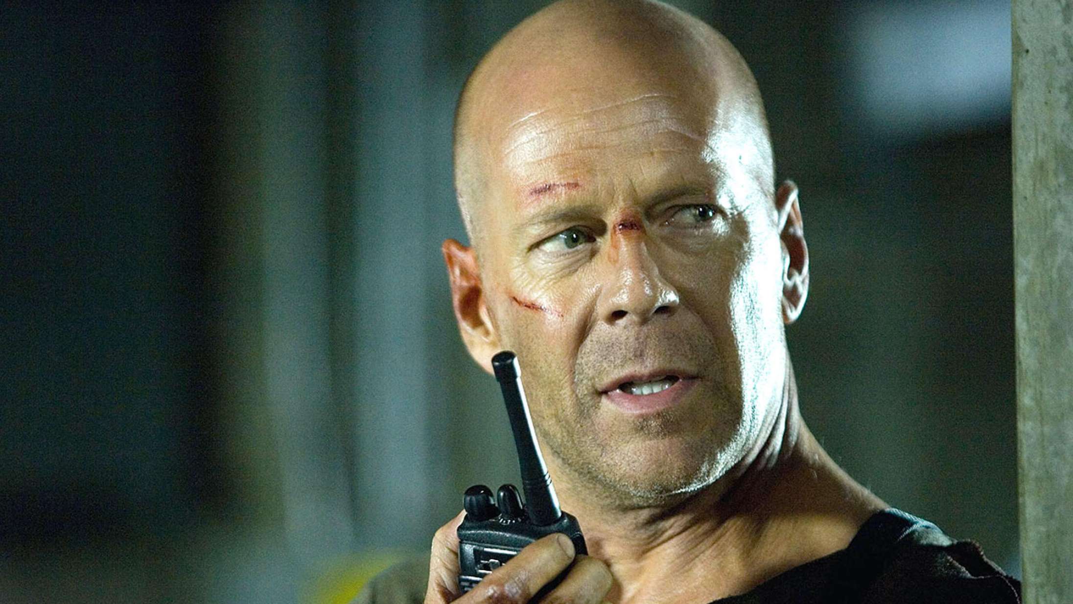 Bruce Willis indstiller karrieren på grund af sygdom