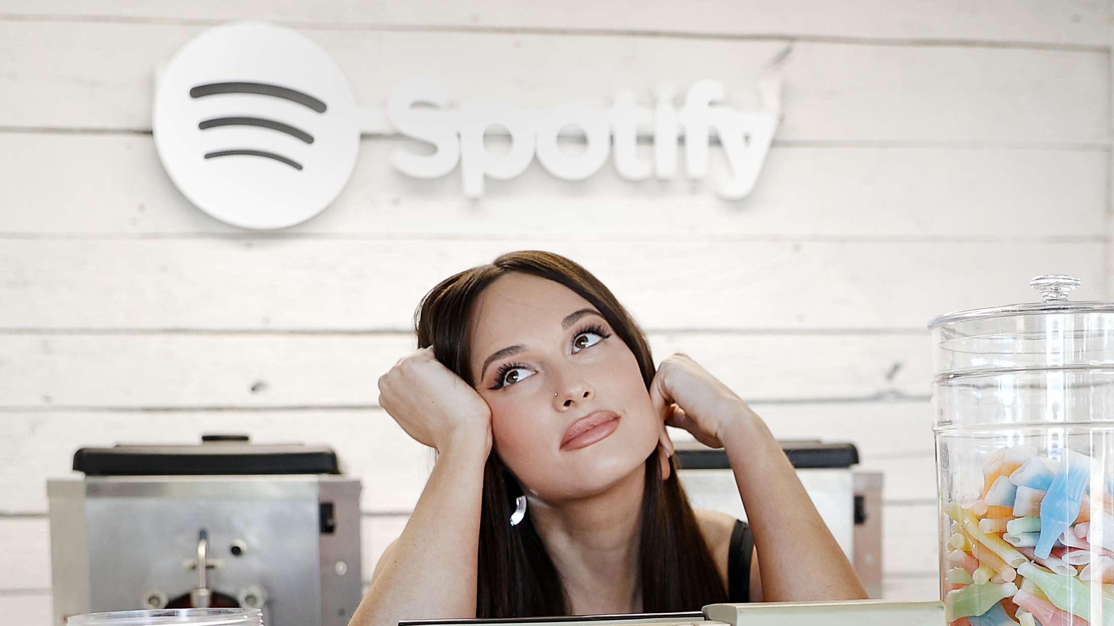 Kan man tjene tusindvis af kroner ved at snyde Spotify? Nu reagerer direktøren