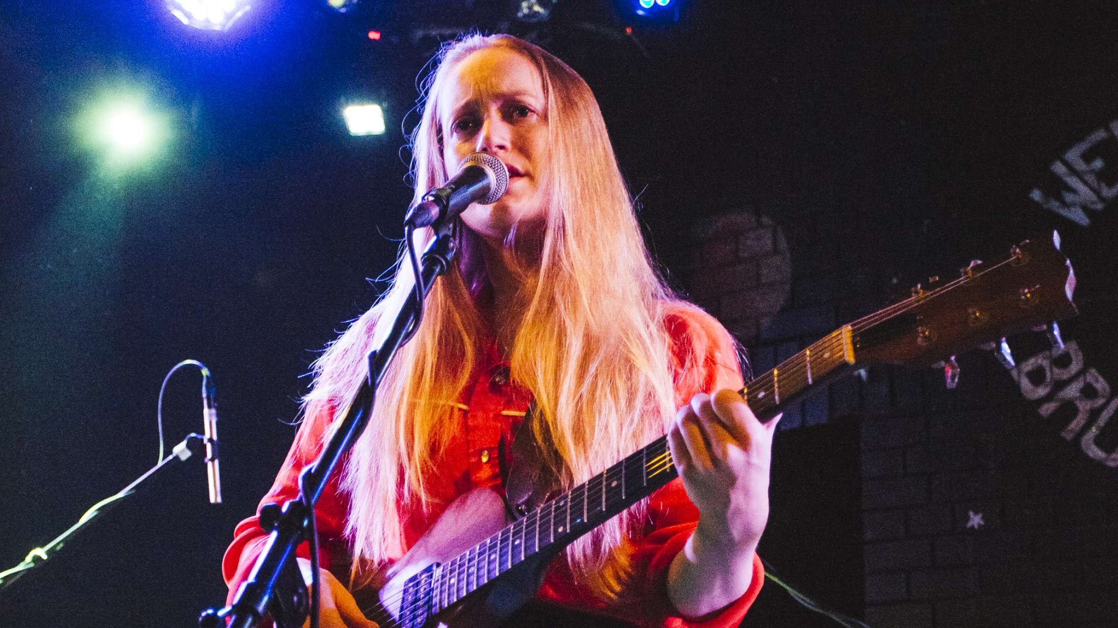 Essentielt bandmedlem kunne pludselig ikke komme med til København – så The Weather Station måtte finde en løsning