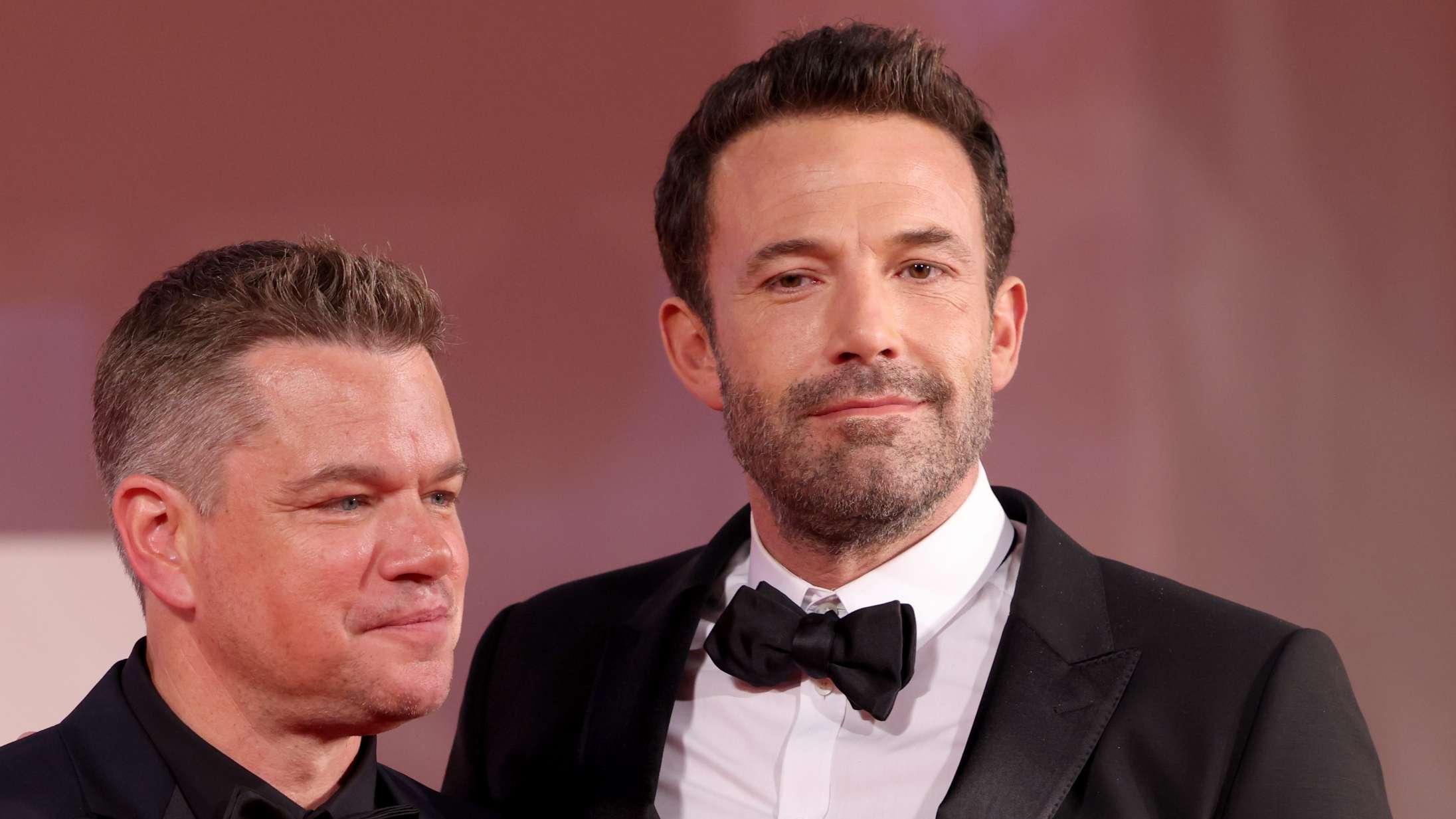 Ben Affleck og Matt Damon har en ny Netflix-krimi på vej