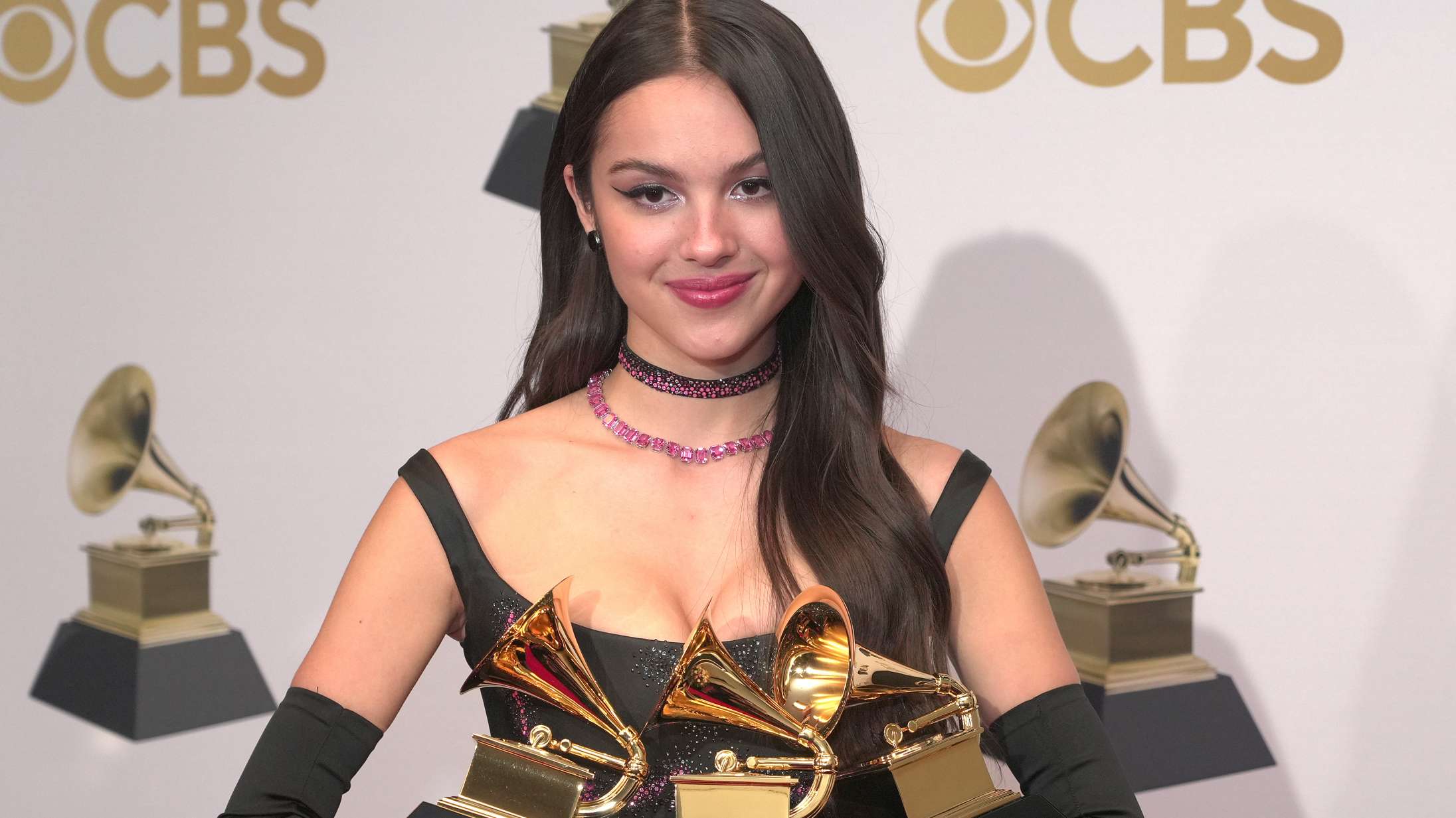 Olivia Rodrigo, Silk Sonic og Jon Batiste blev årets store Grammy-vindere – se hele listen
