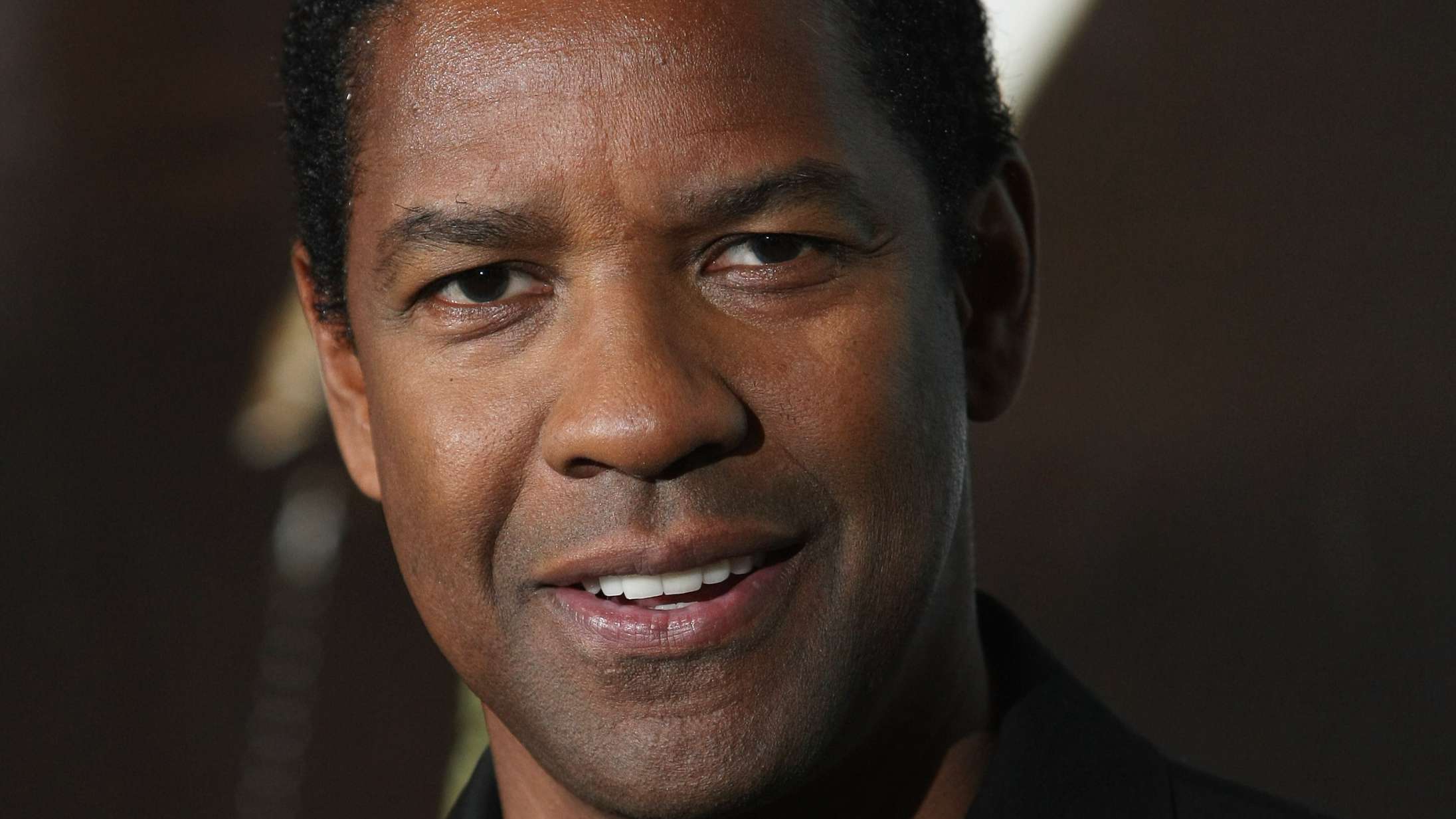 Denzel Washington deler sin holdning til Will Smith-skandalen: »Hvem er vi til at dømme?«