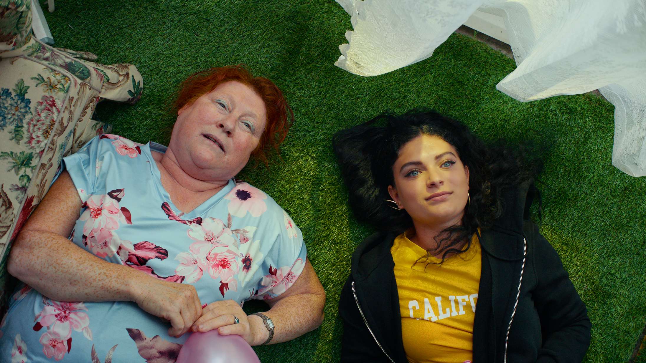 ’Miss Viborg’: Tessa møder førtidspensionist på elscooter i lidt for uopfindsom dansk film